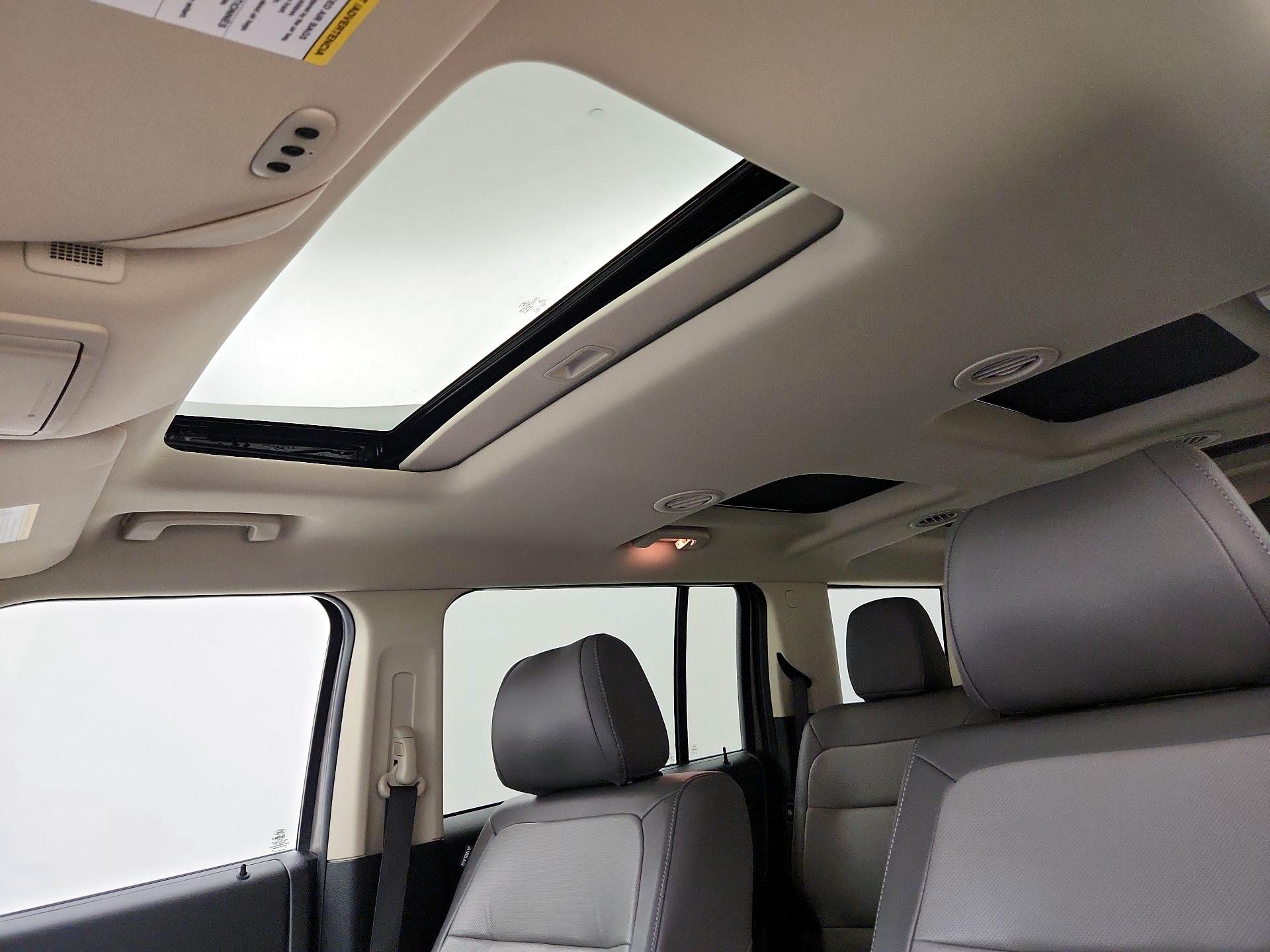 Thumbnail: 2019 Ford Flex - 18
