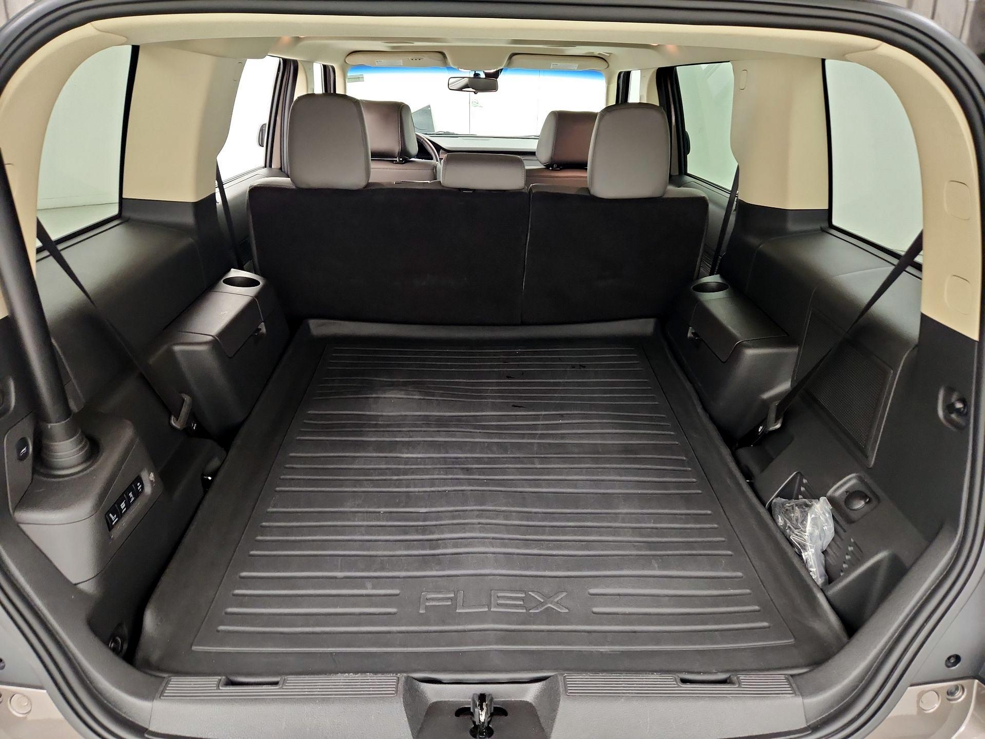Thumbnail: 2019 Ford Flex - 20
