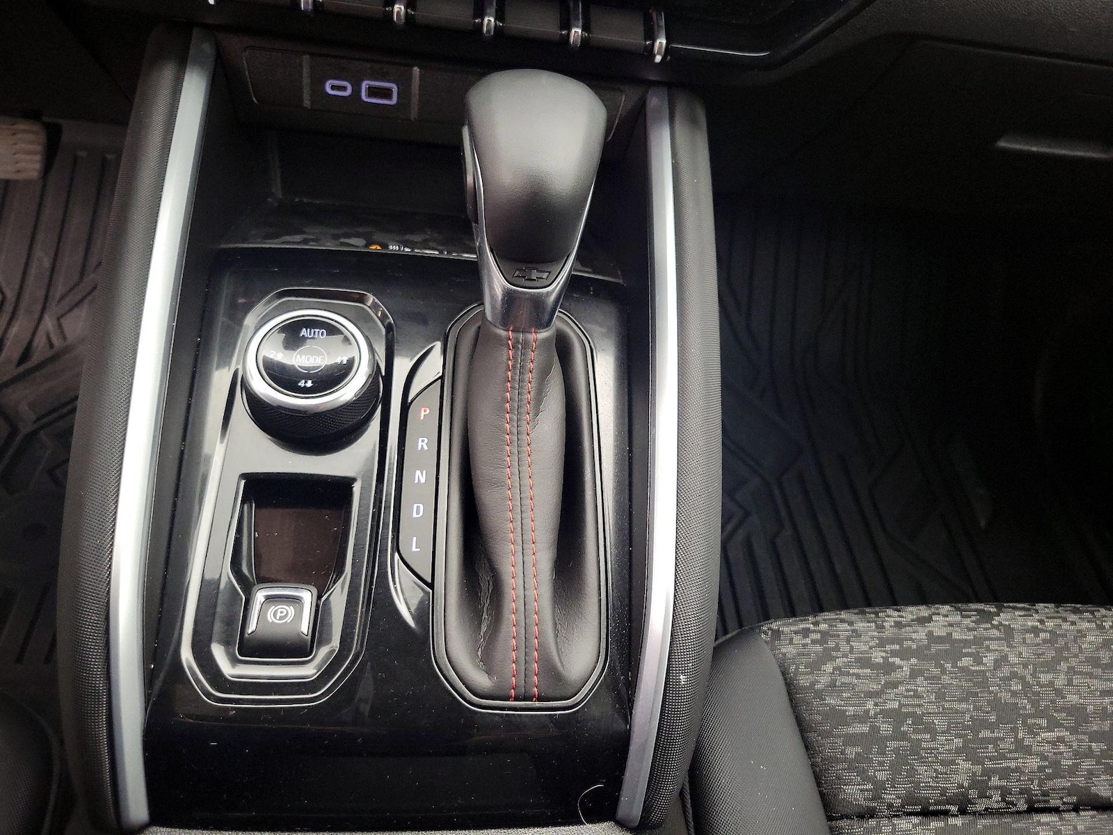 2023 Chevrolet Colorado Z71 - Photo 18