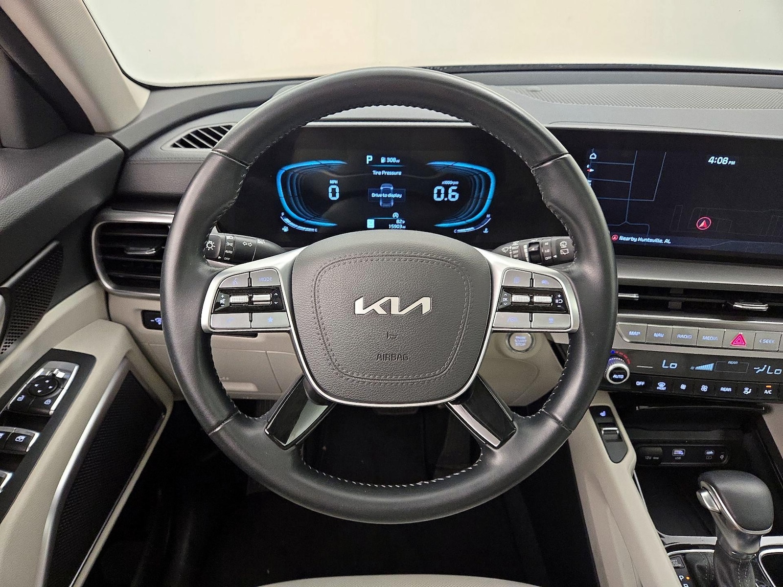 2025 Kia Telluride S - Photo 11