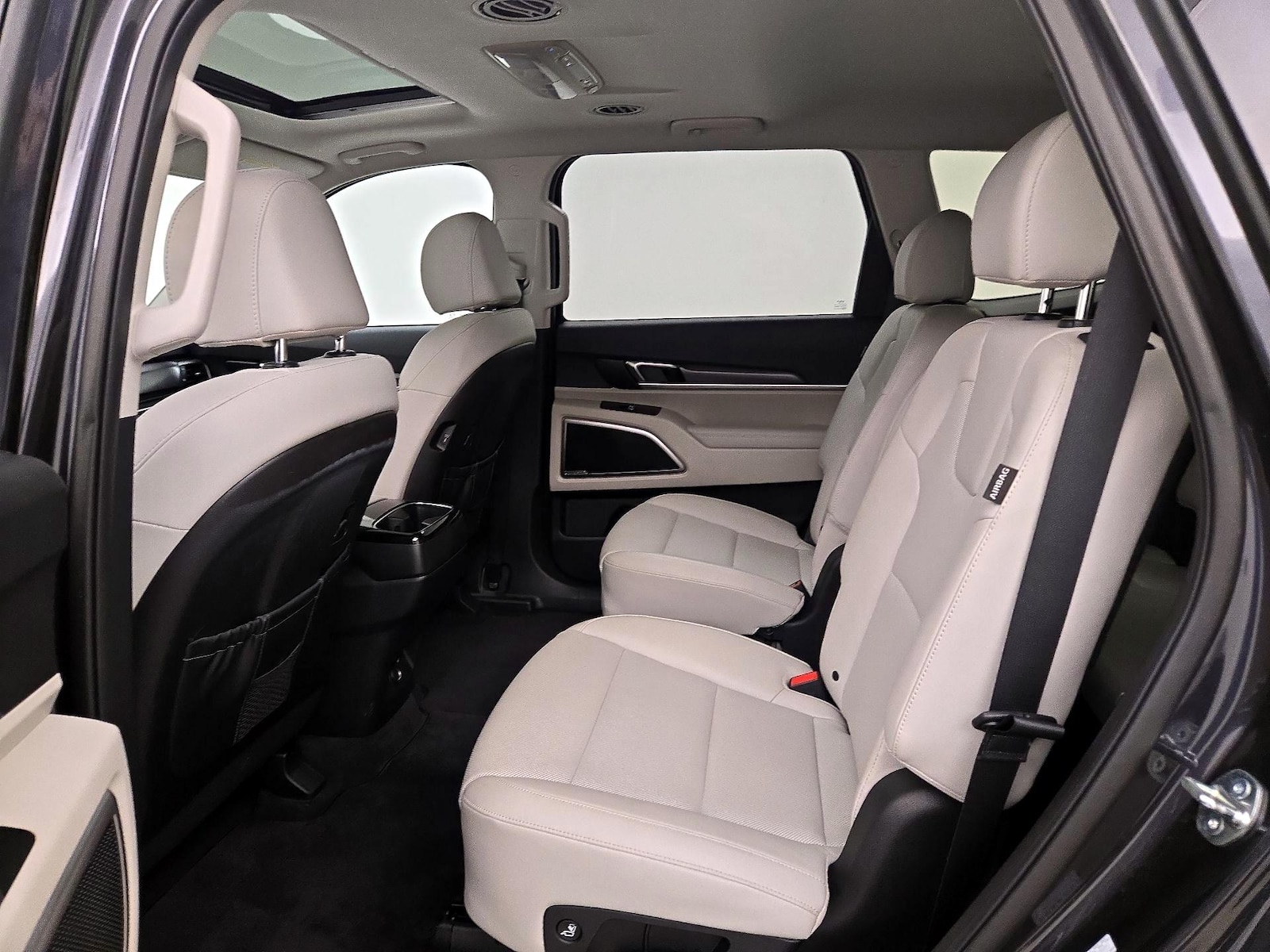 2025 Kia Telluride S - Photo 22