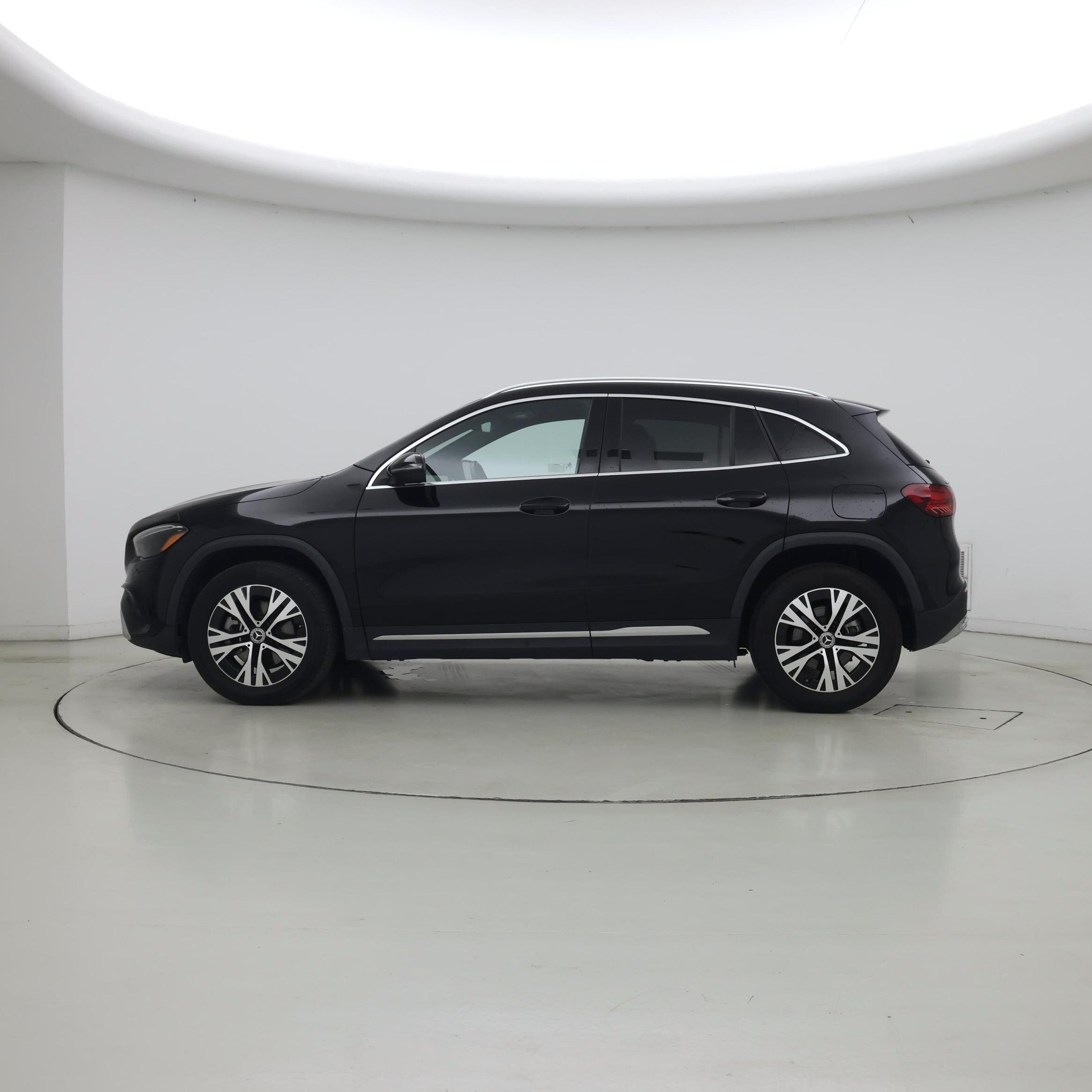 Thumbnail: 2025 Mercedes-Benz GLA - 3