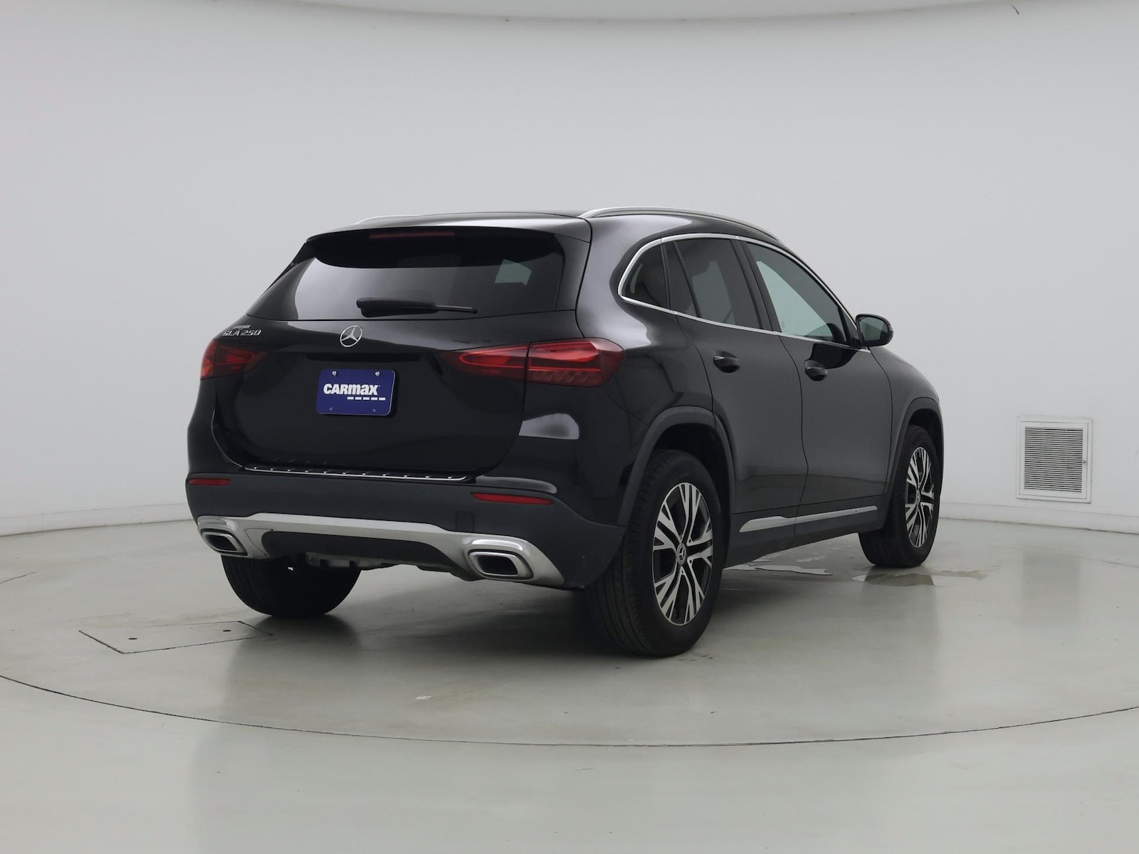 2025 Mercedes-Benz GLA GLA250 - Photo 9