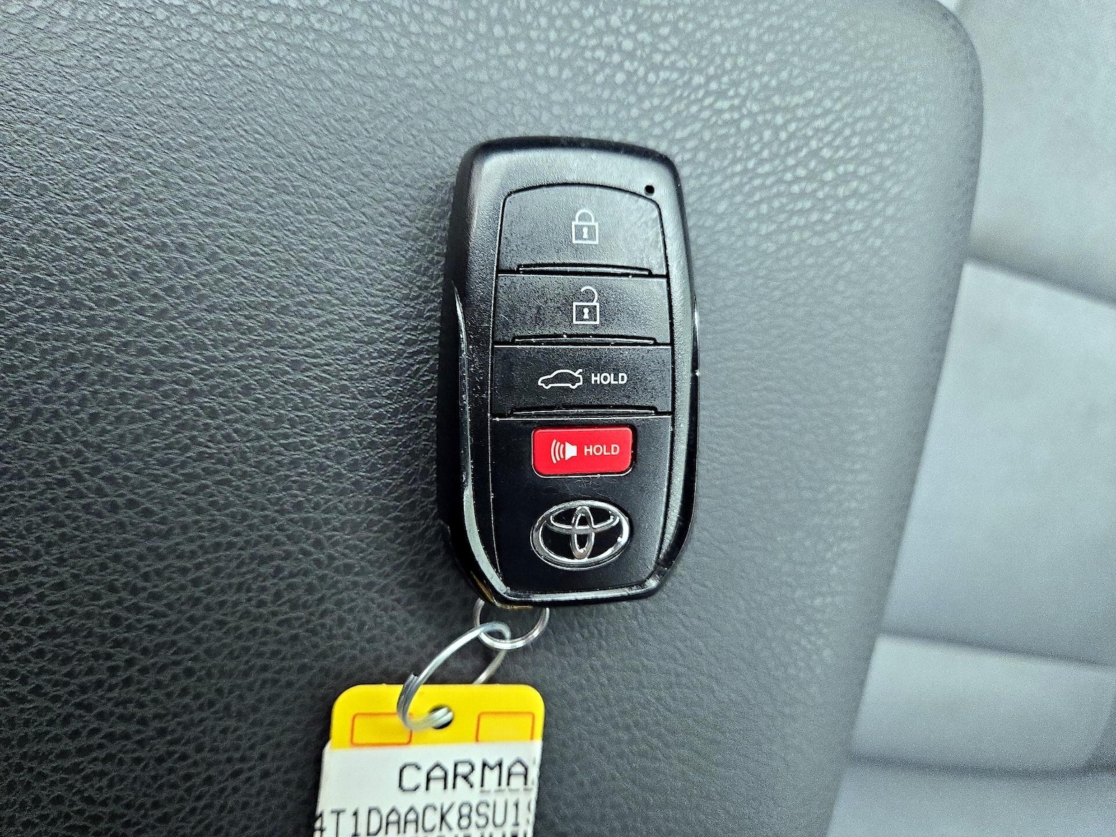 2025 Toyota Camry LE - Photo 23