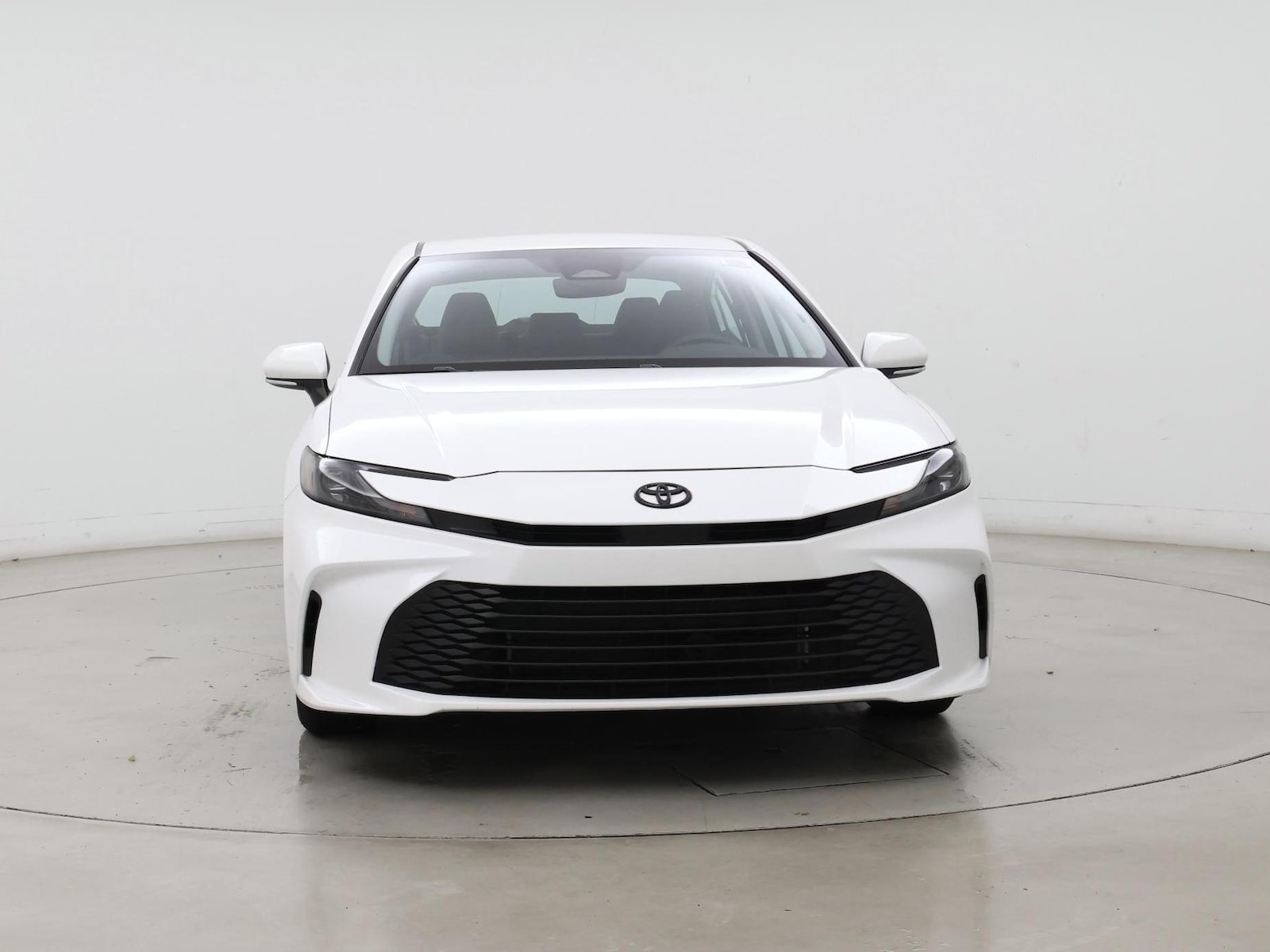 2025 Toyota Camry LE - Photo 6