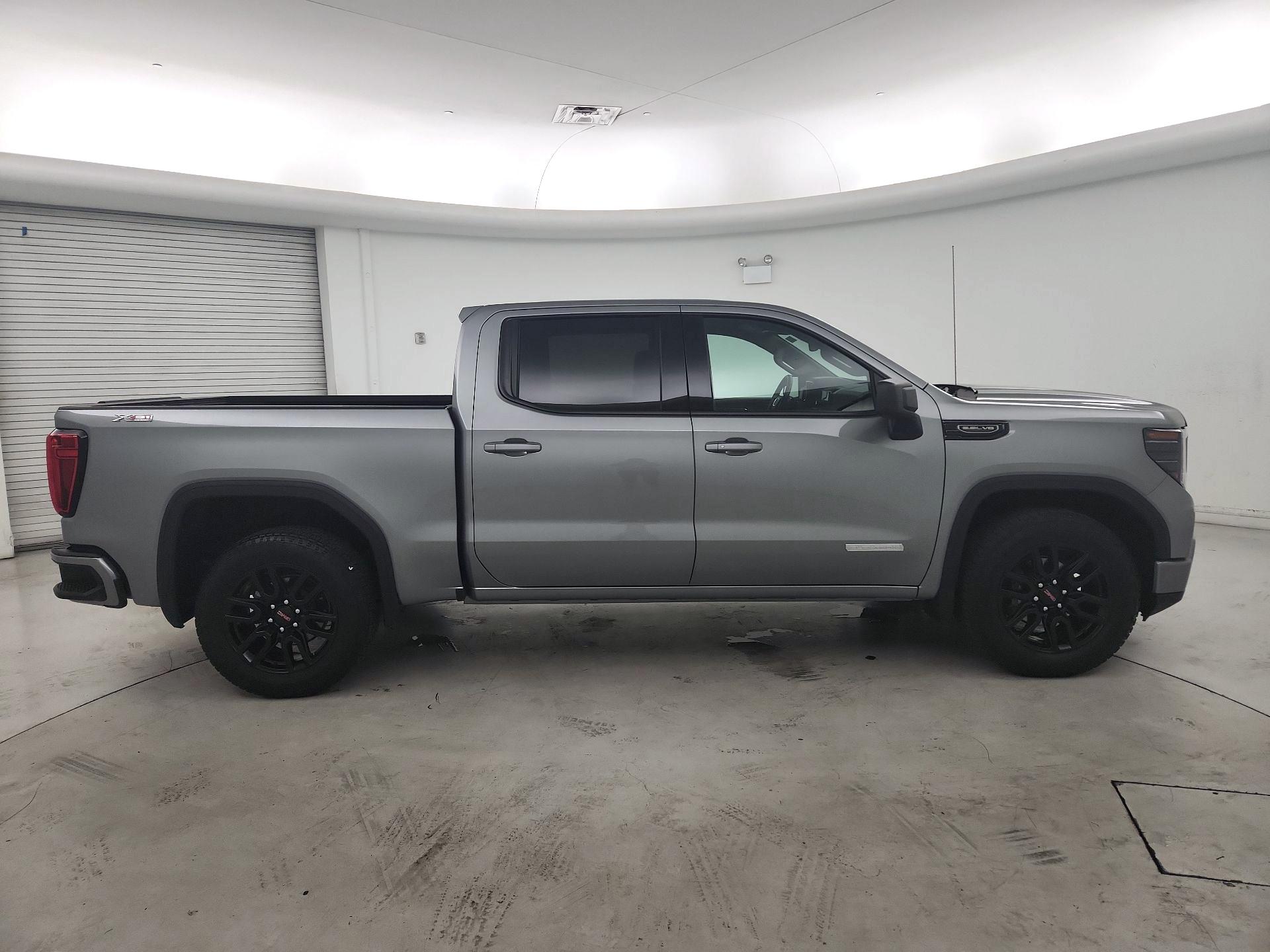 Thumbnail: 2026 GMC Sierra 1500 - 4