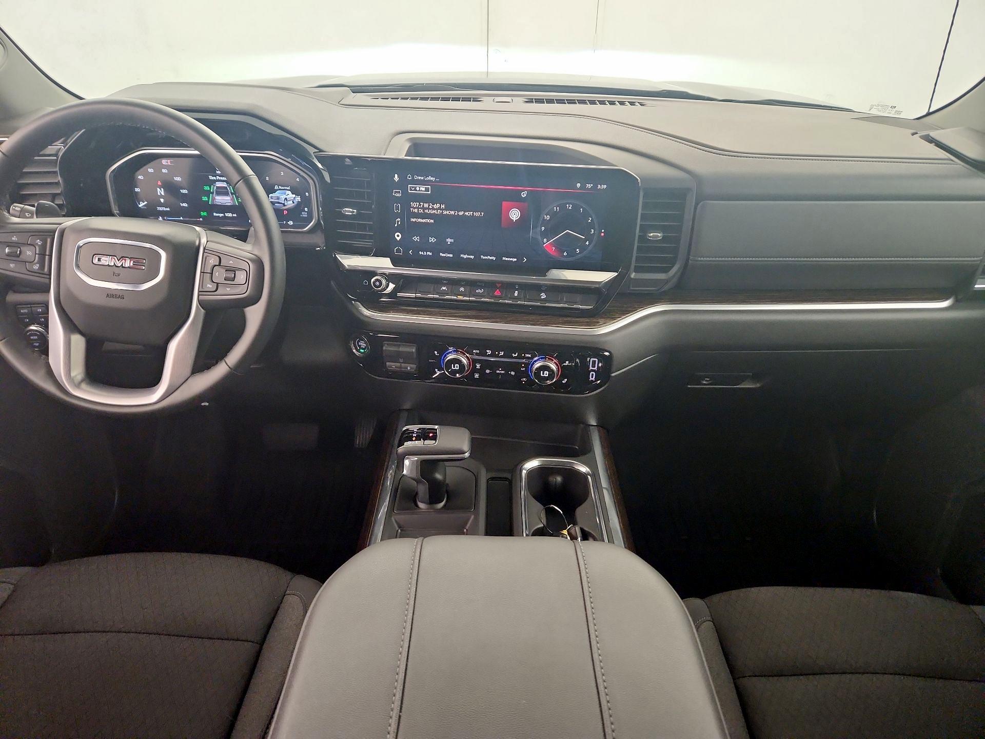 Thumbnail: 2026 GMC Sierra 1500 - 8