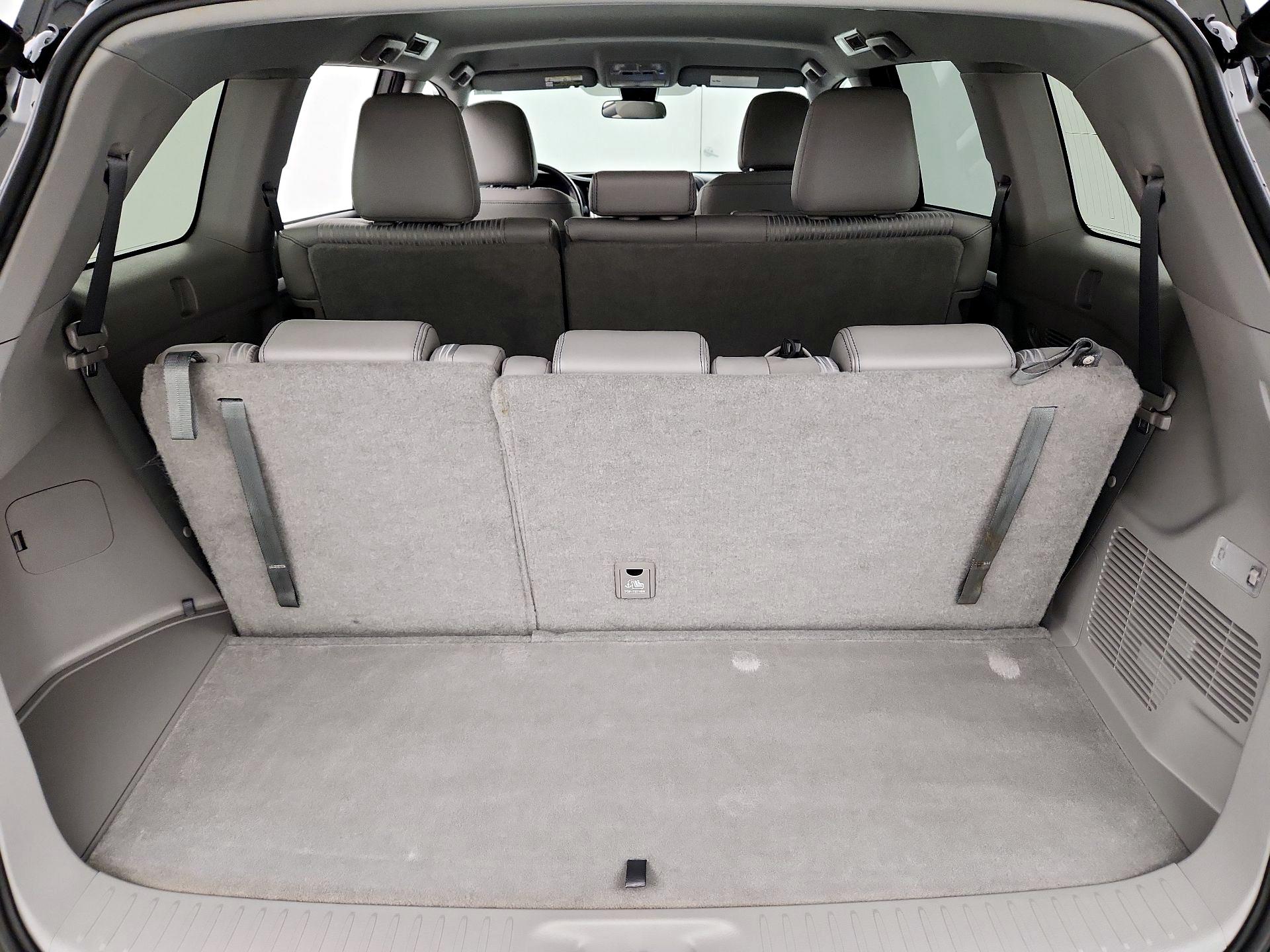 Thumbnail: 2018 Toyota Highlander - 19
