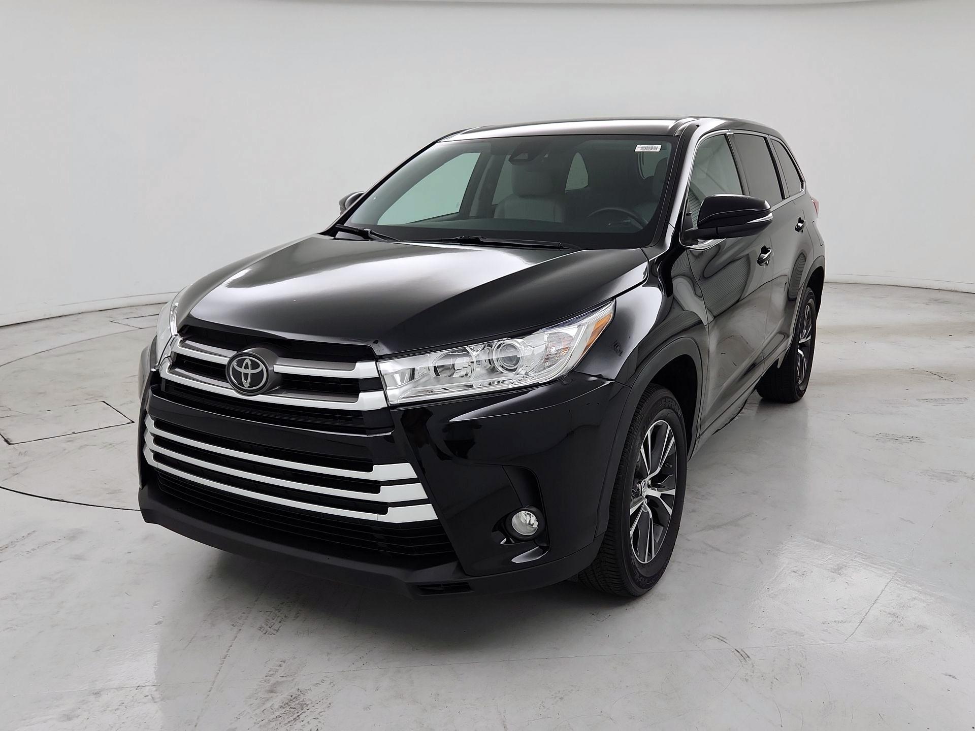 Thumbnail: 2018 Toyota Highlander - 3