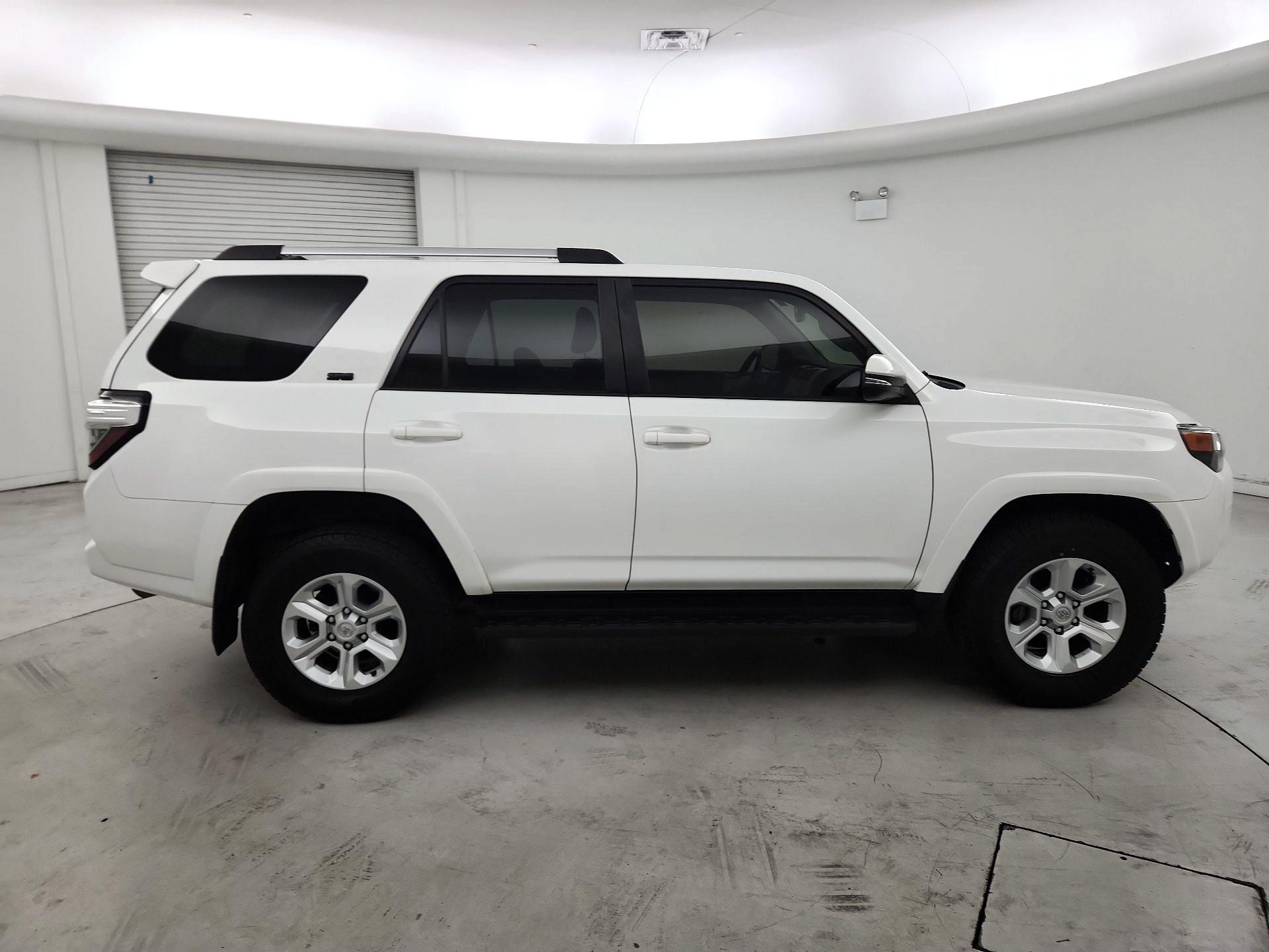 Thumbnail: 2022 Toyota 4Runner - 4