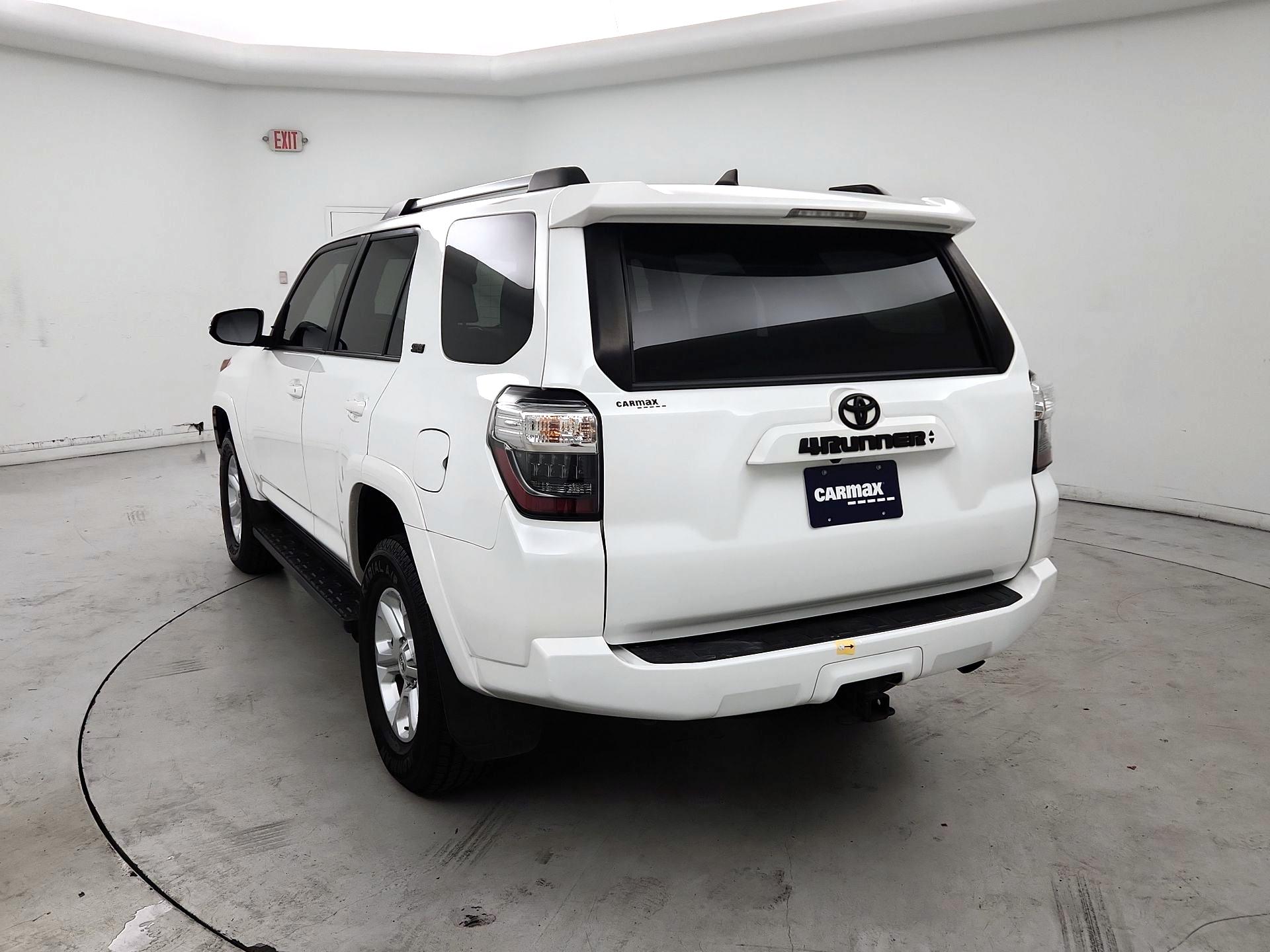 Thumbnail: 2022 Toyota 4Runner - 7