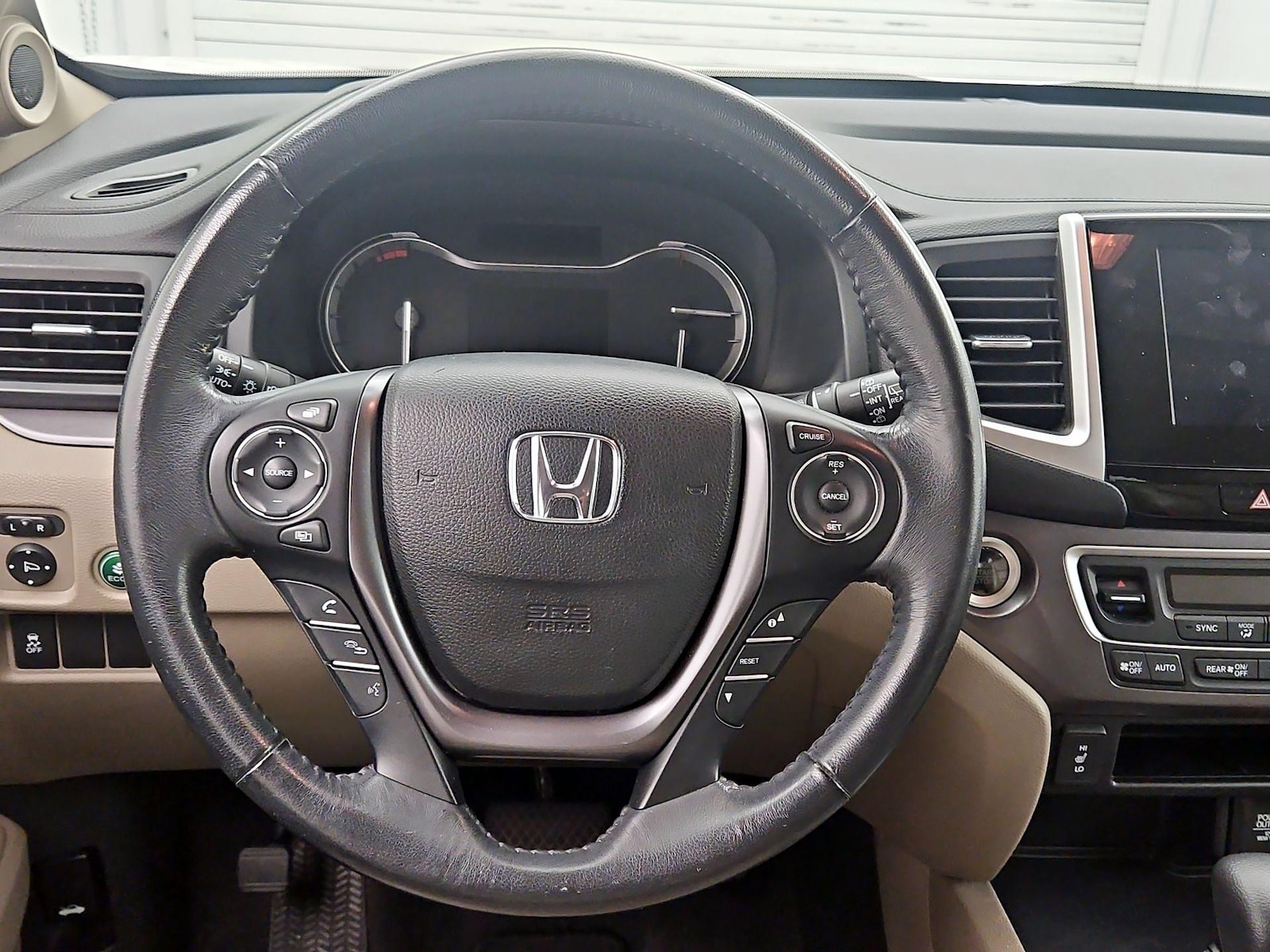 2017 Honda Pilot EX-L - Photo 11