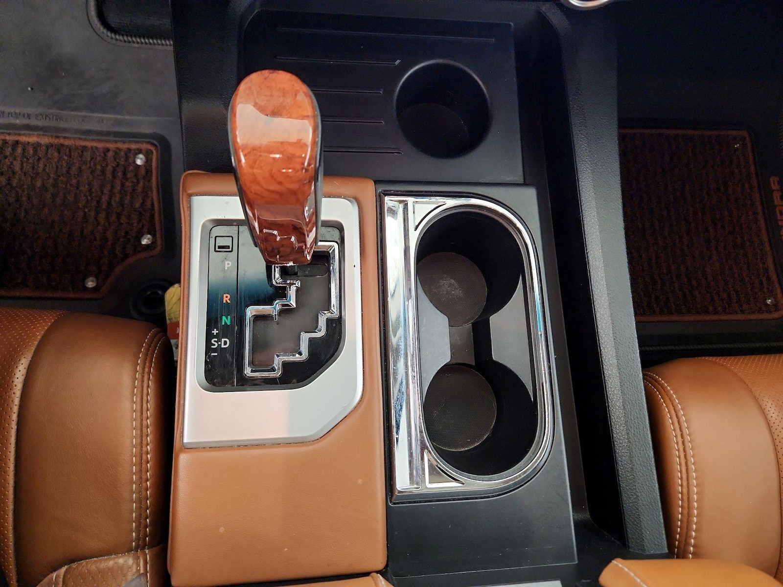 2015 Toyota Tundra 1794 Edition - Photo 17