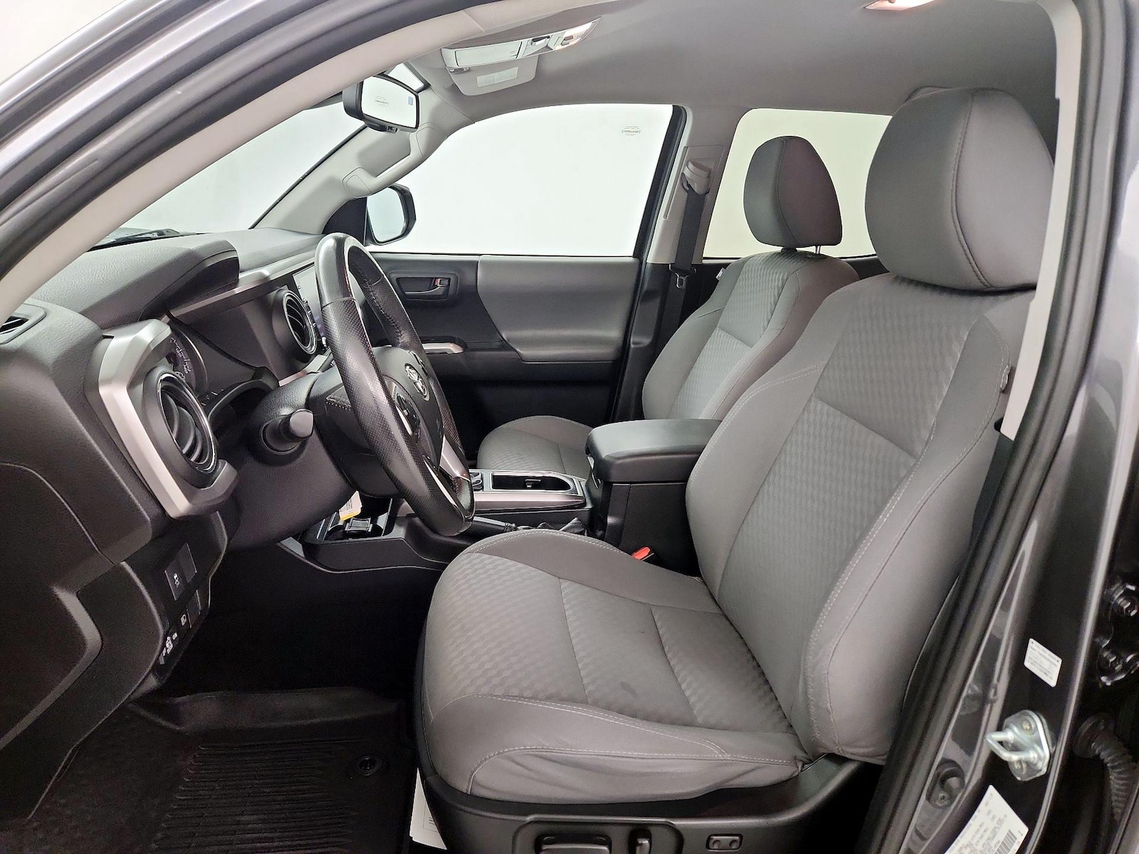 Power Seat(s) & Side Airbags