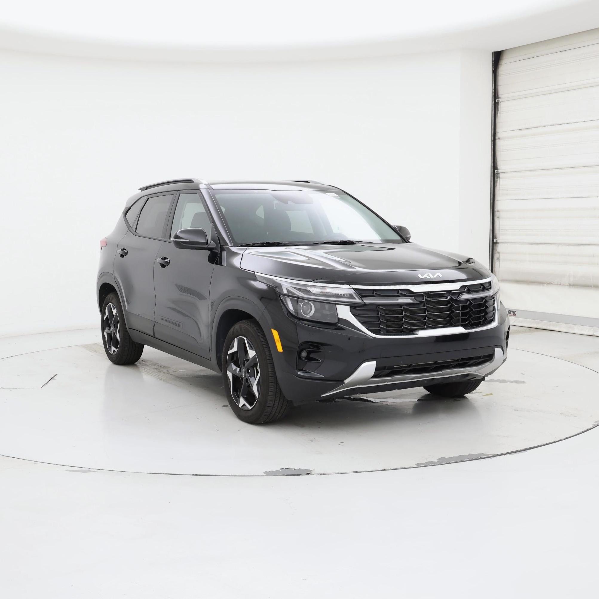 Black 2025 Kia Seltos SUV / Crossover Front-Wheel Drive Automatic