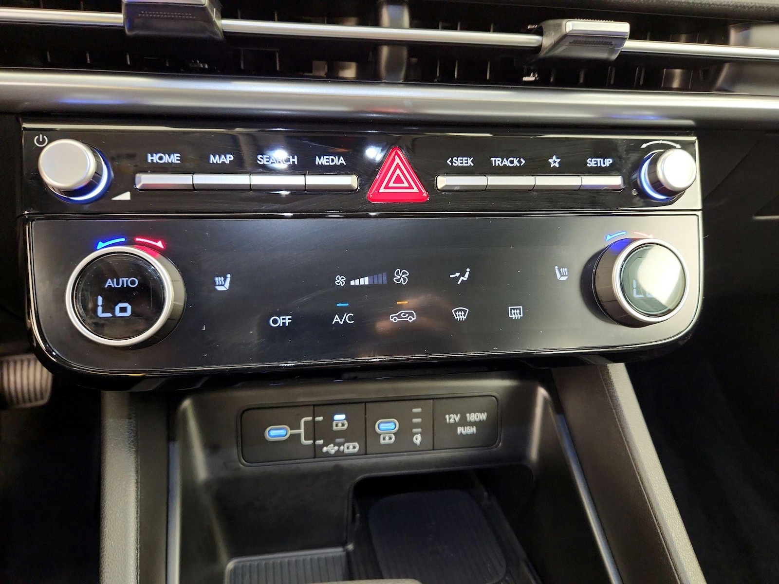 2026 Hyundai Tucson SEL Premium - Photo 16