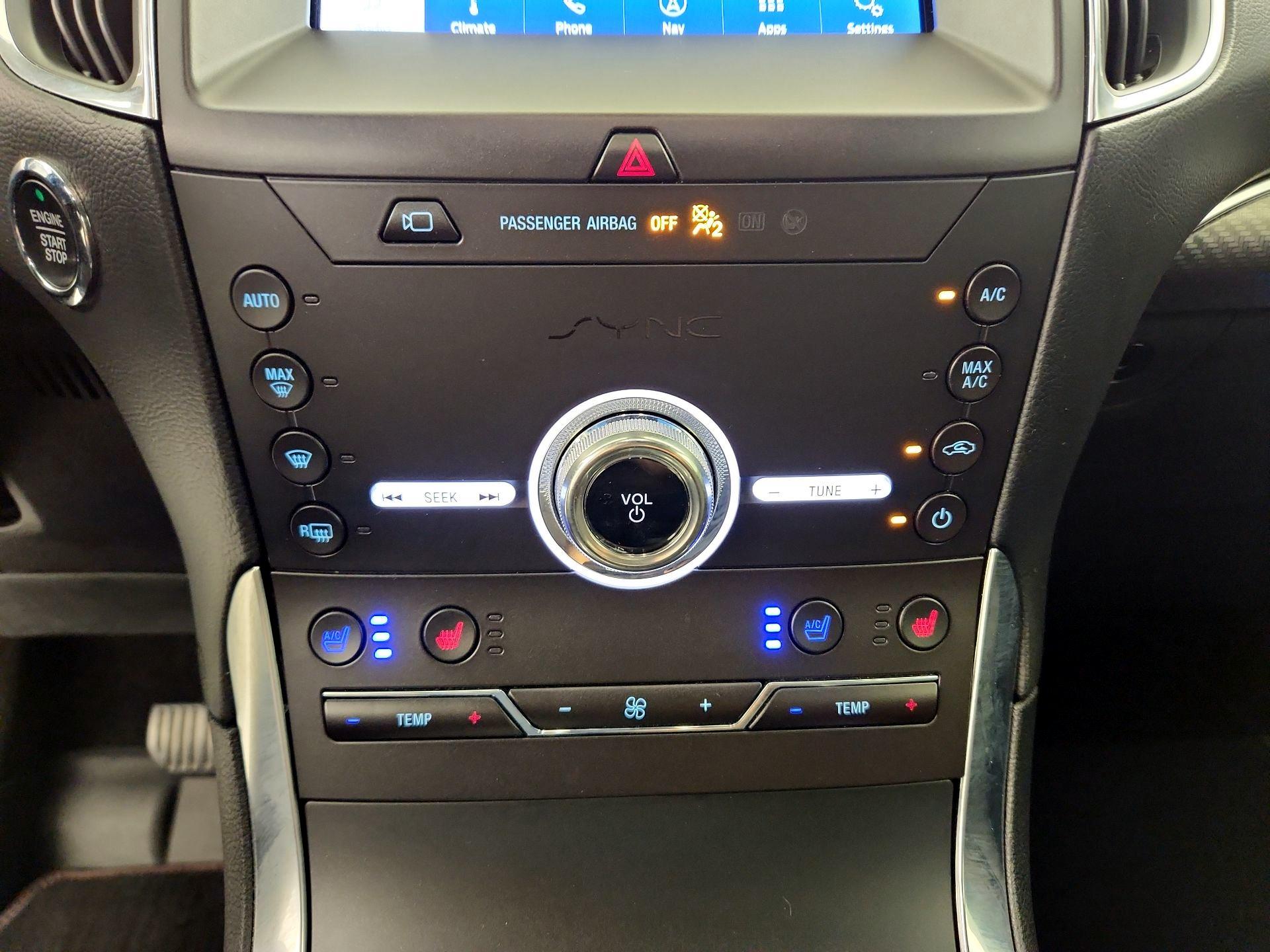 Thumbnail: 2020 Ford Edge - 15