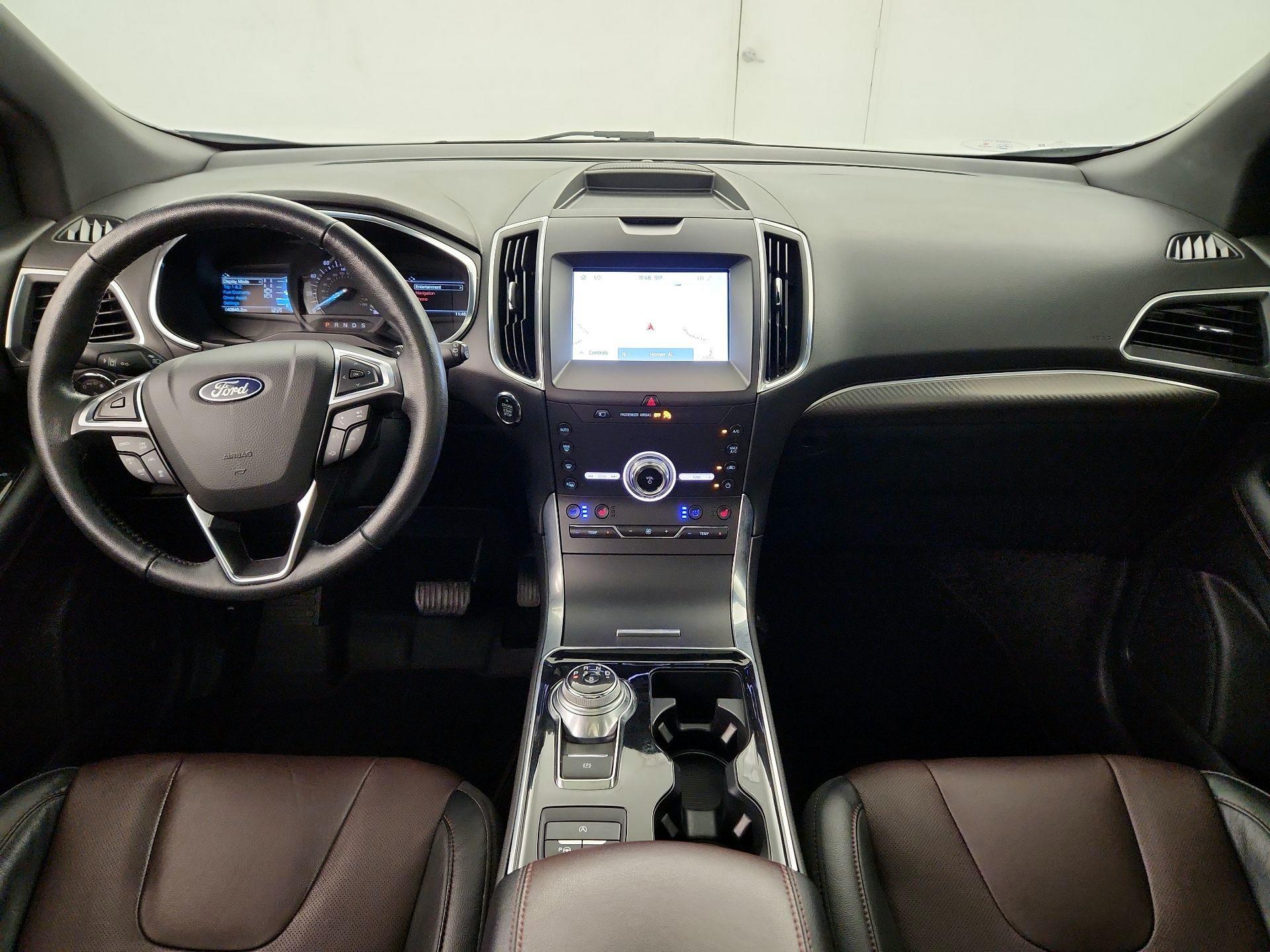 Thumbnail: 2020 Ford Edge - 8