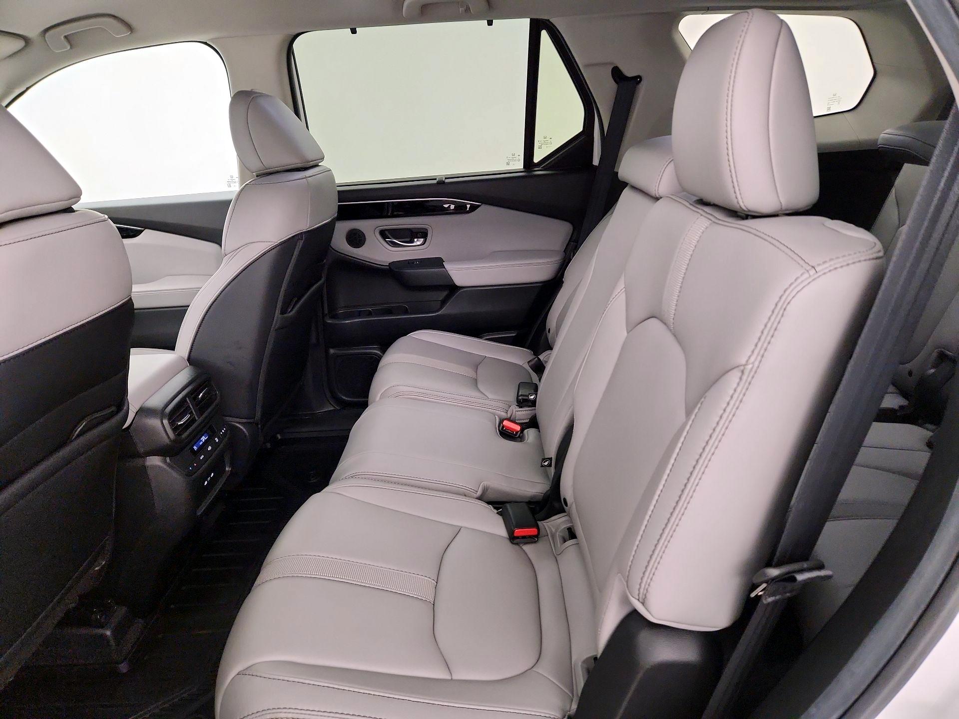 Thumbnail: 2025 Honda Pilot - 17