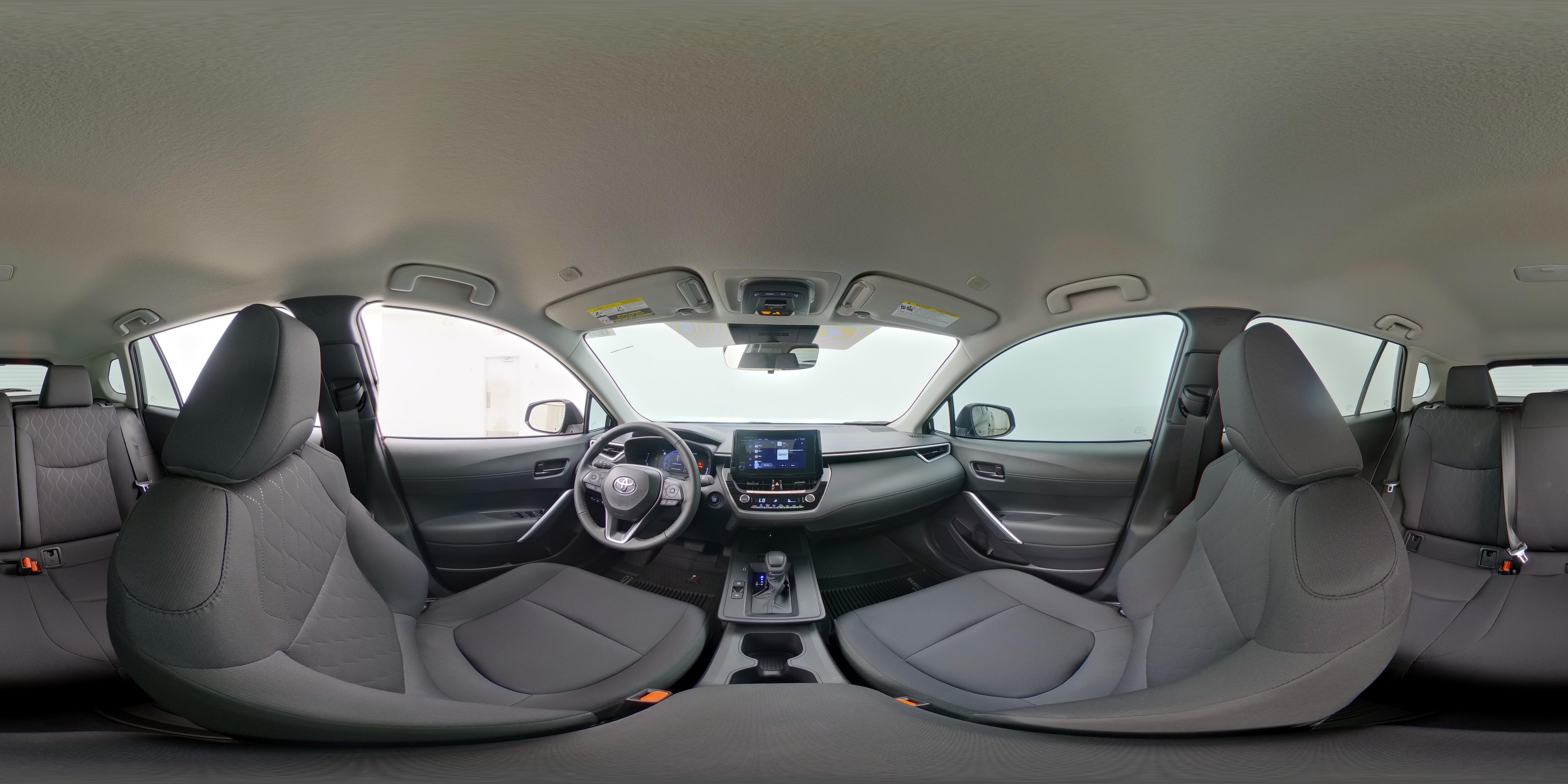 2026 Toyota Corolla Cross LE - Photo 25