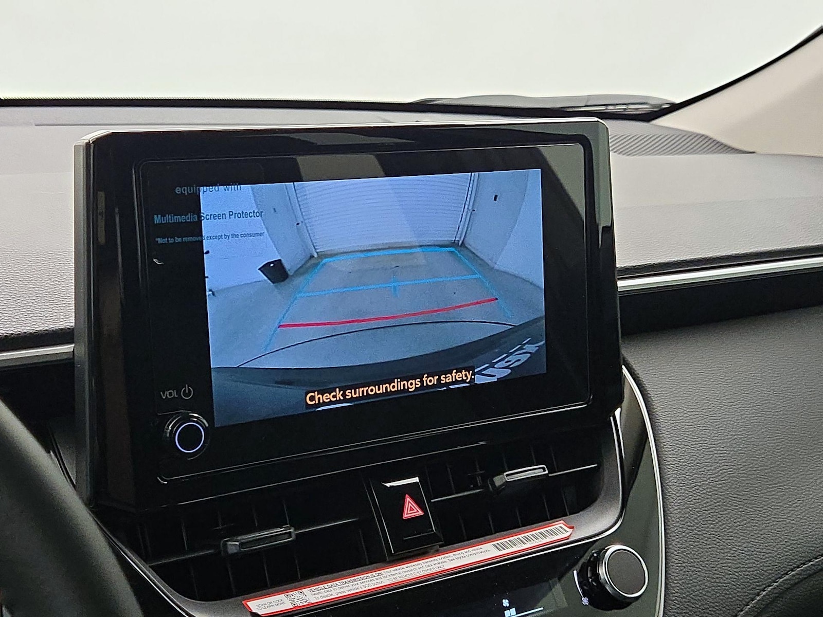 2026 Toyota Corolla Cross LE - Photo 16