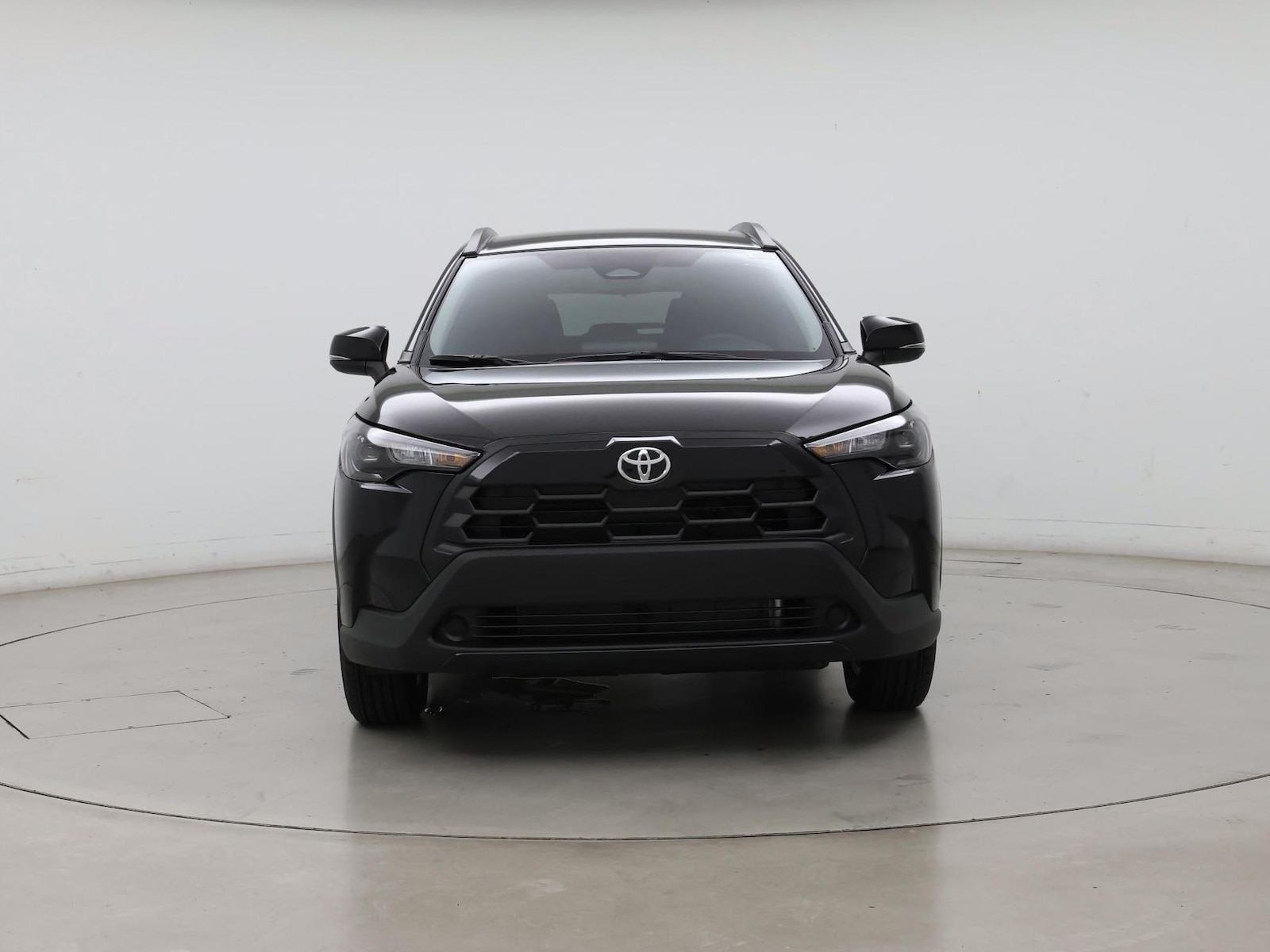 2026 Toyota Corolla Cross LE - Photo 6