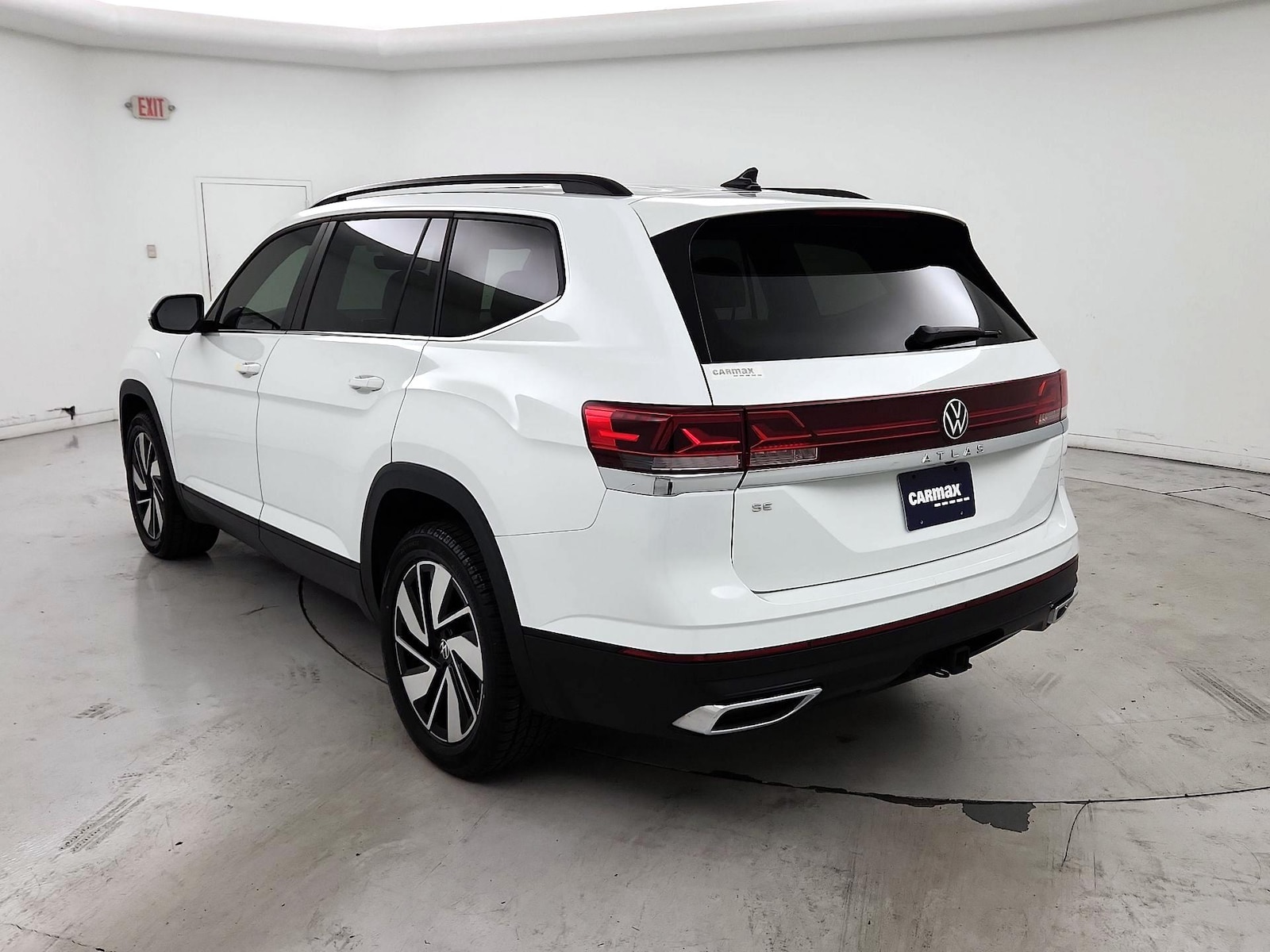 2024 Volkswagen Atlas SE w/Tech - Photo 7