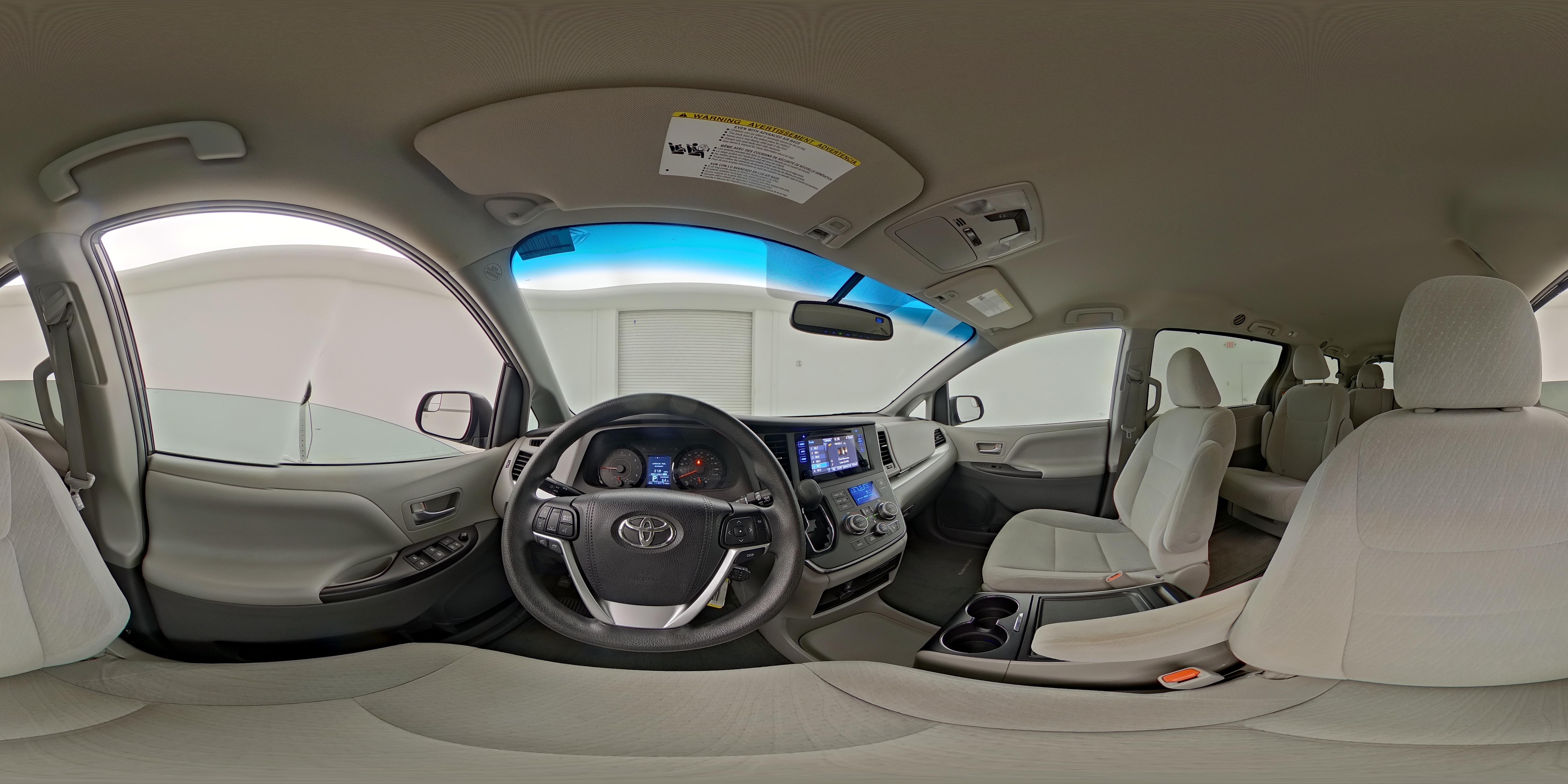 2015 Toyota Sienna LE - Photo 26