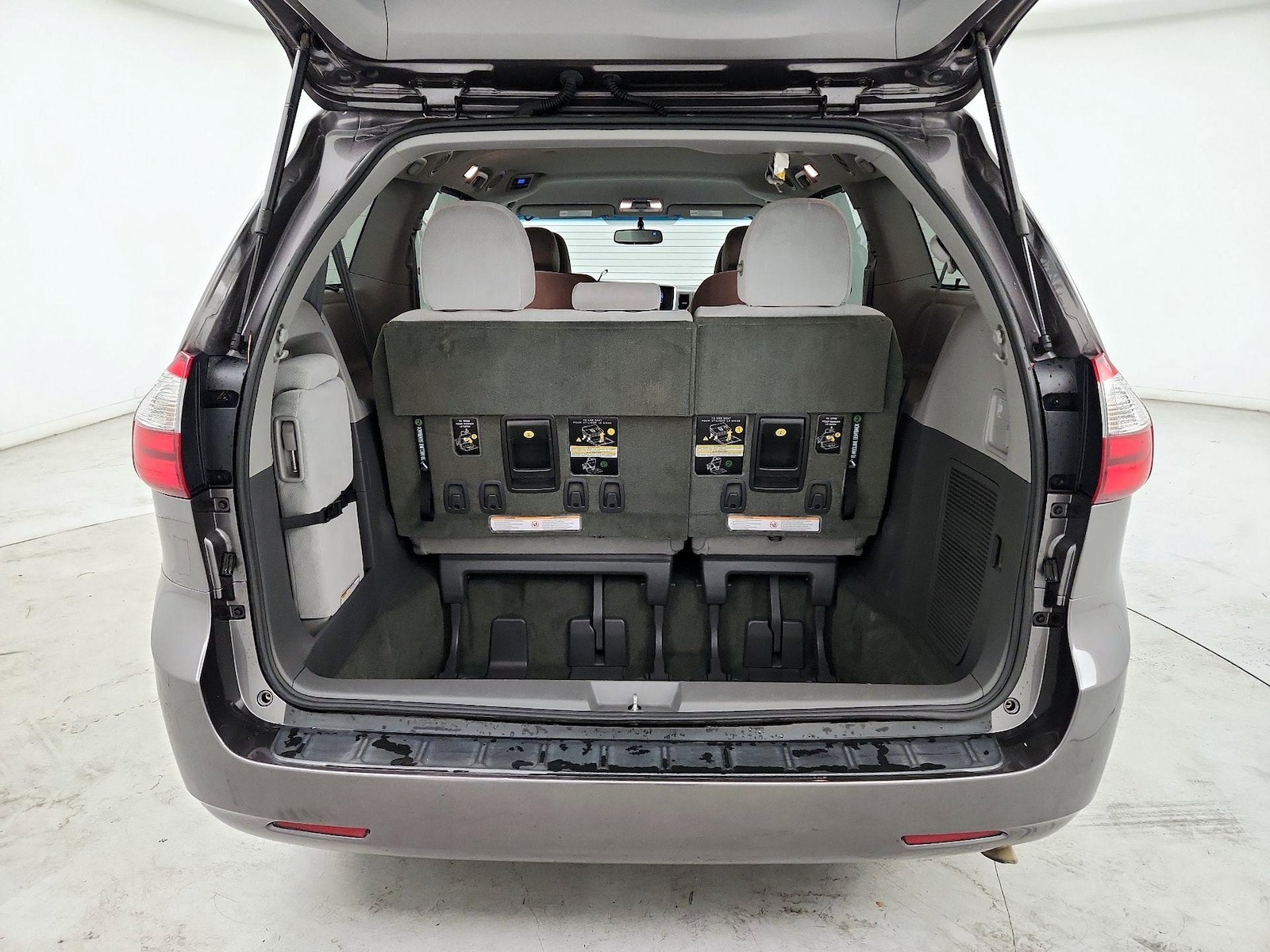 2015 Toyota Sienna LE - Photo 20