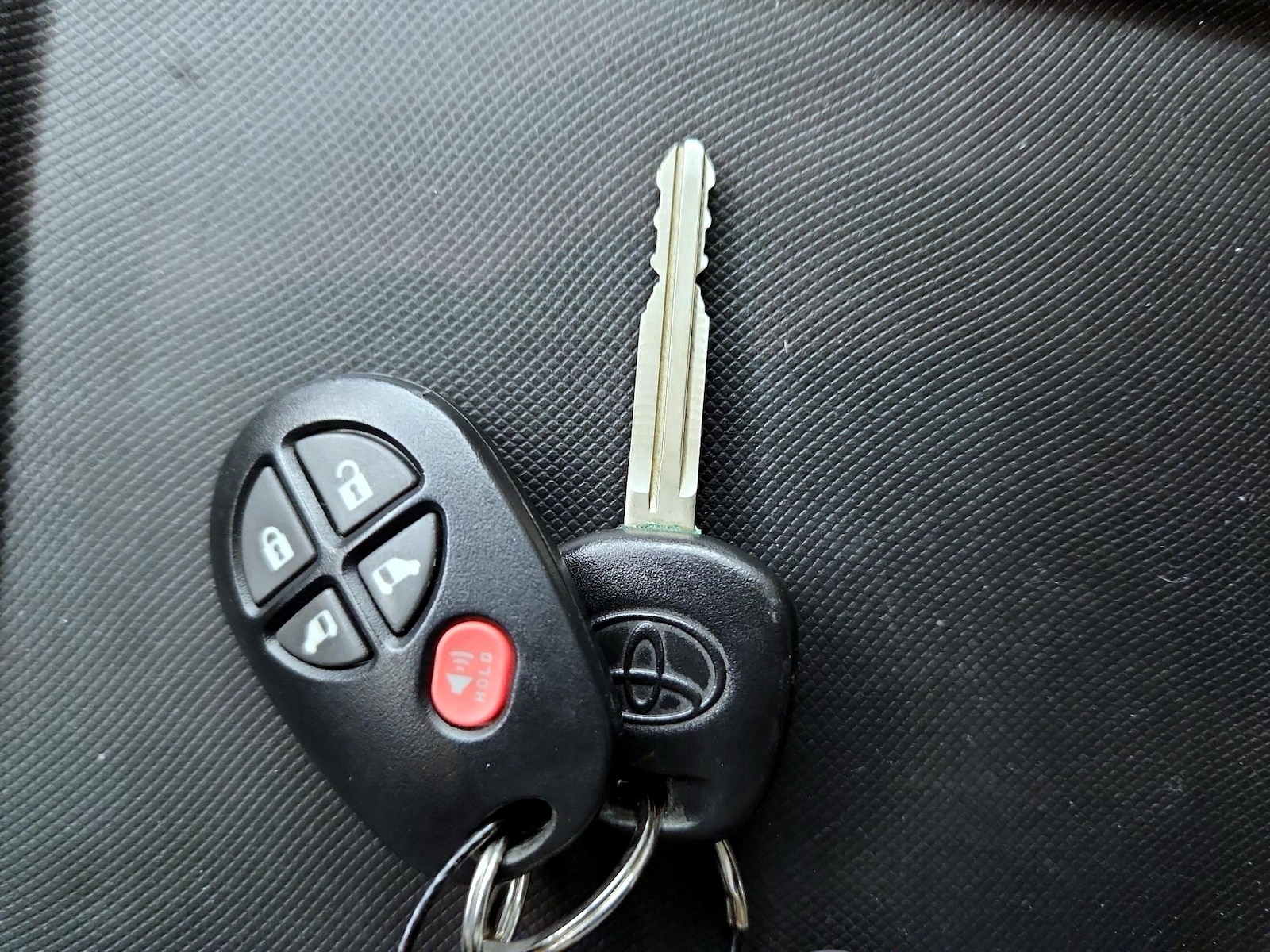 2015 Toyota Sienna LE - Photo 23