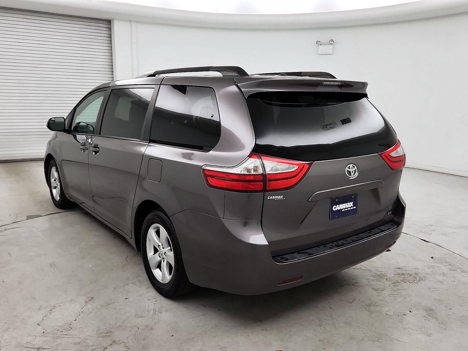 2015 Toyota Sienna LE - Photo 7