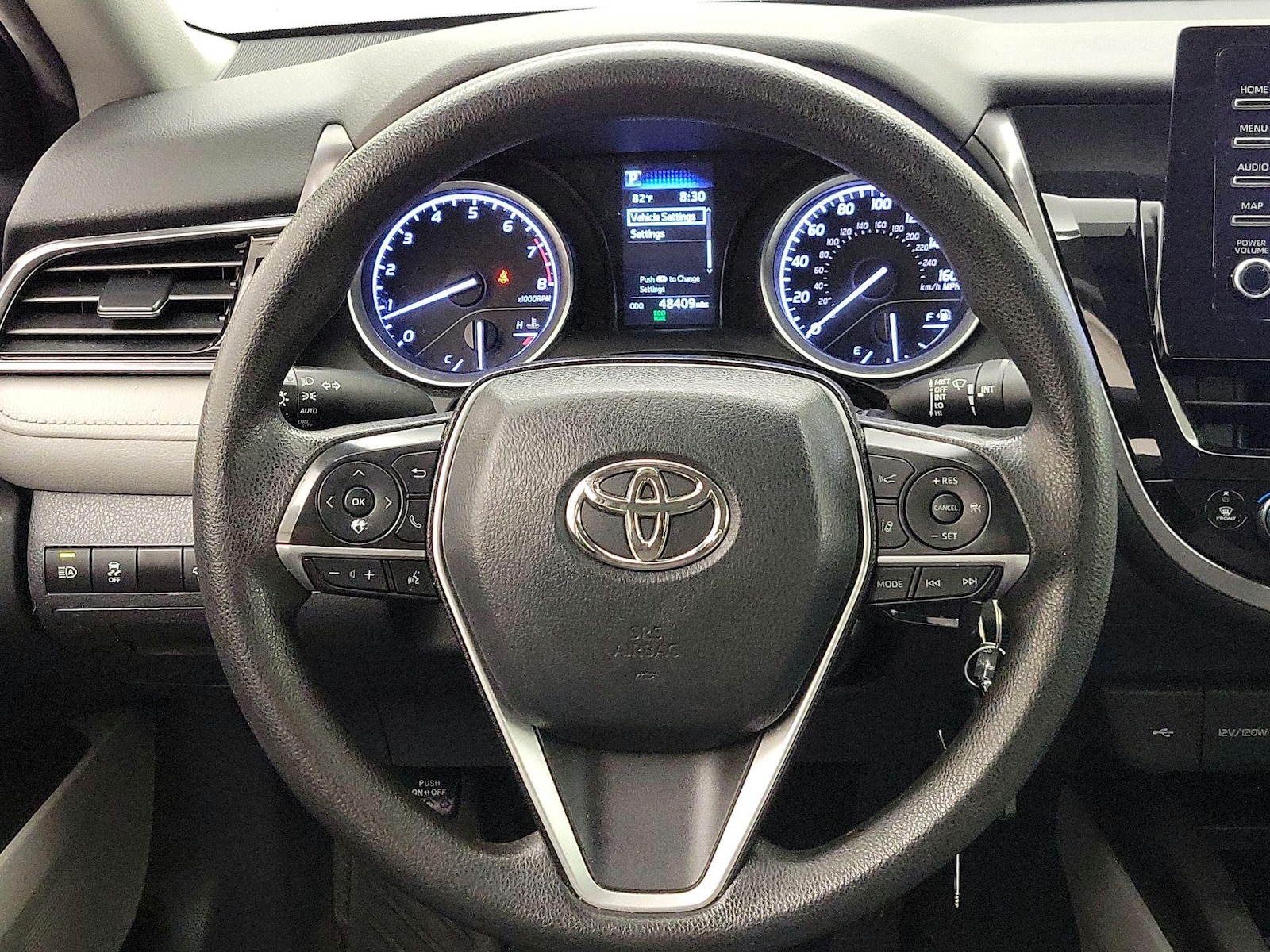2023 Toyota Camry LE - Photo 11