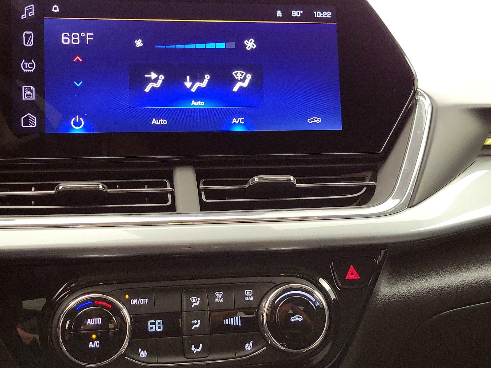 2026 Chevrolet Trax LT - Photo 17