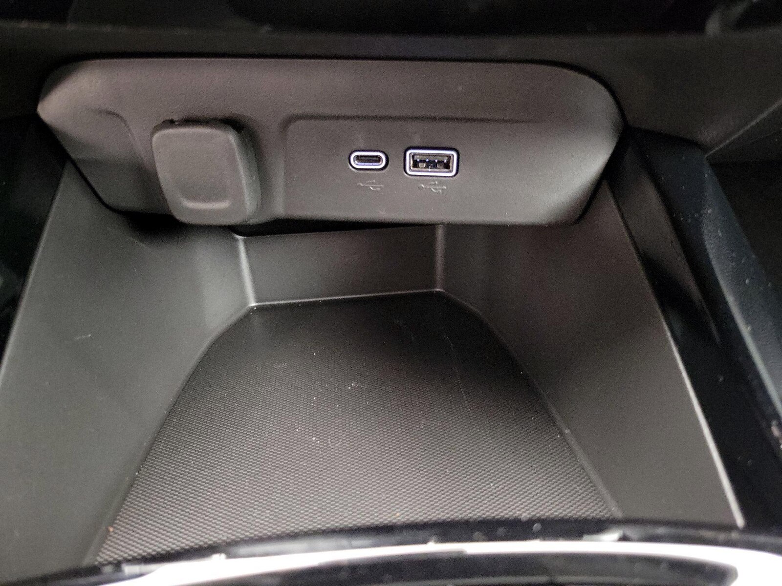 2026 Chevrolet Trax LT - Photo 19