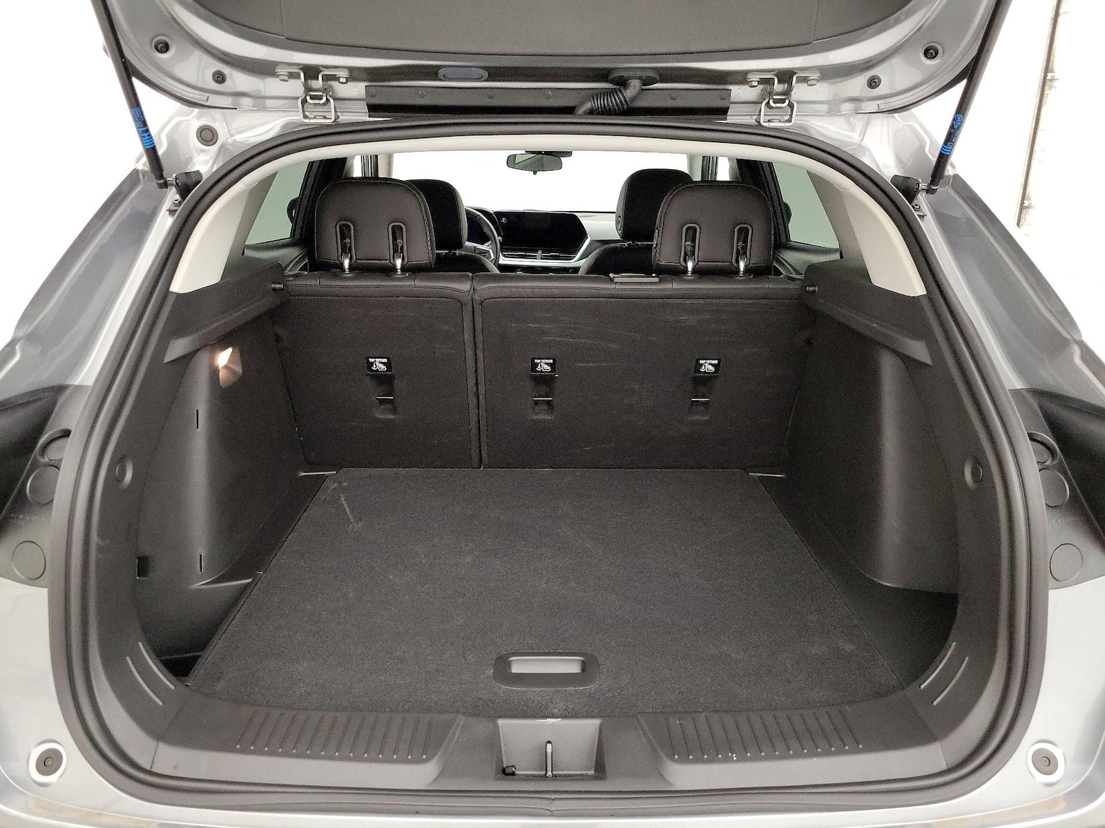 2026 Chevrolet Trax LT - Photo 21
