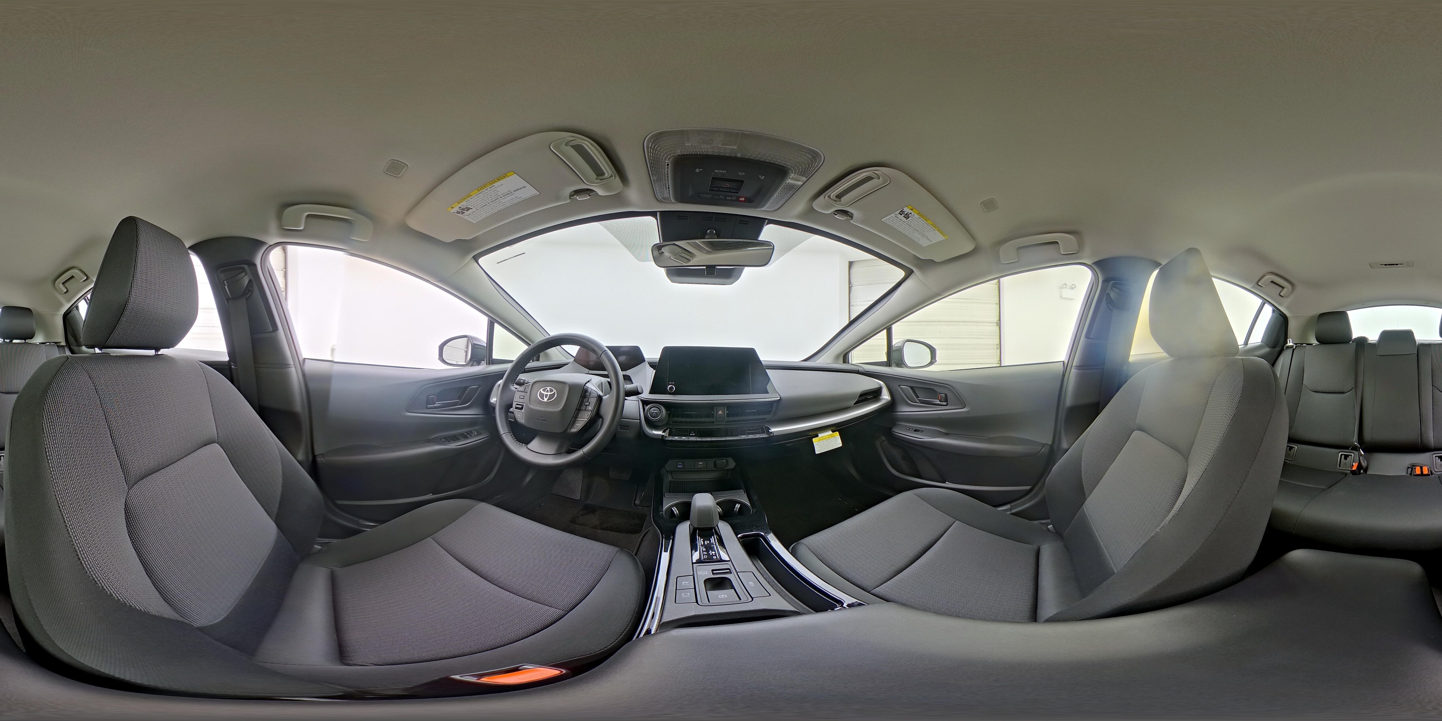 2026 Toyota Prius LE - Photo 24