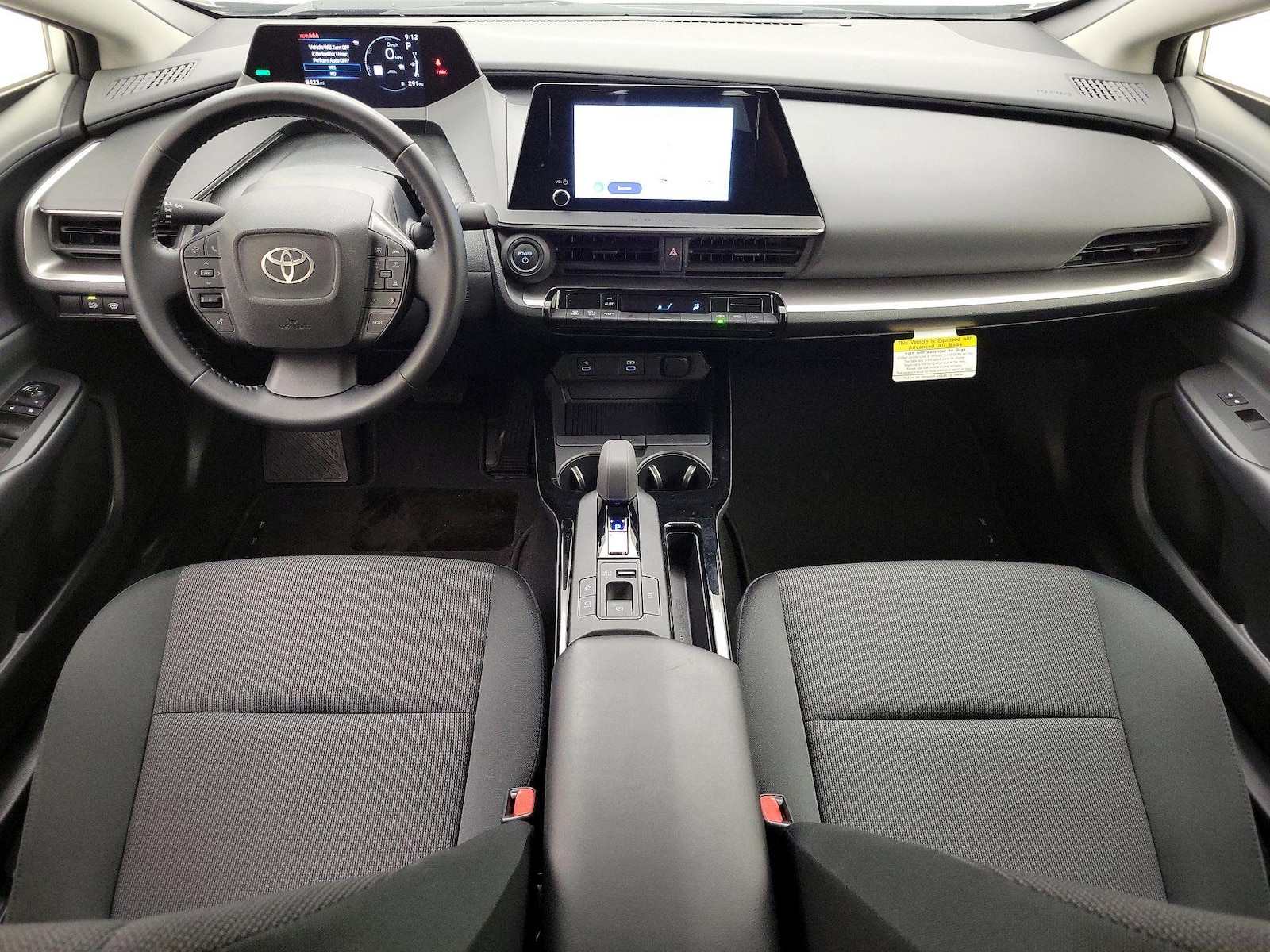2026 Toyota Prius LE - Photo 10