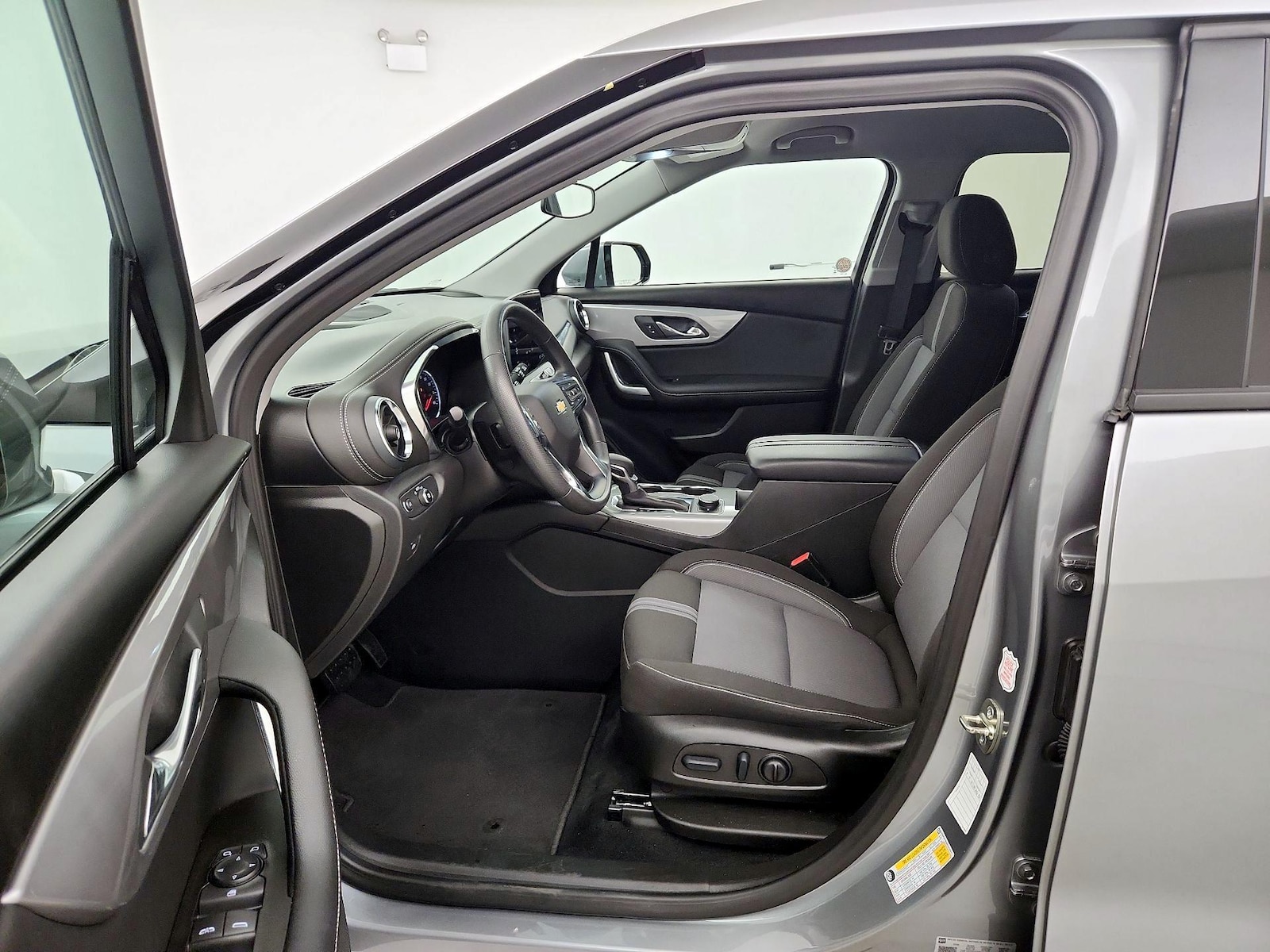 2025 Chevrolet Blazer 2LT - Photo 10