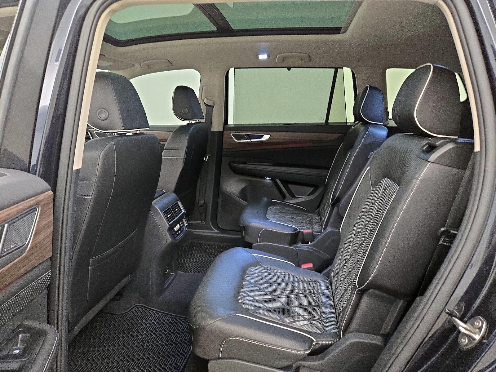 Rear Air Conditioning