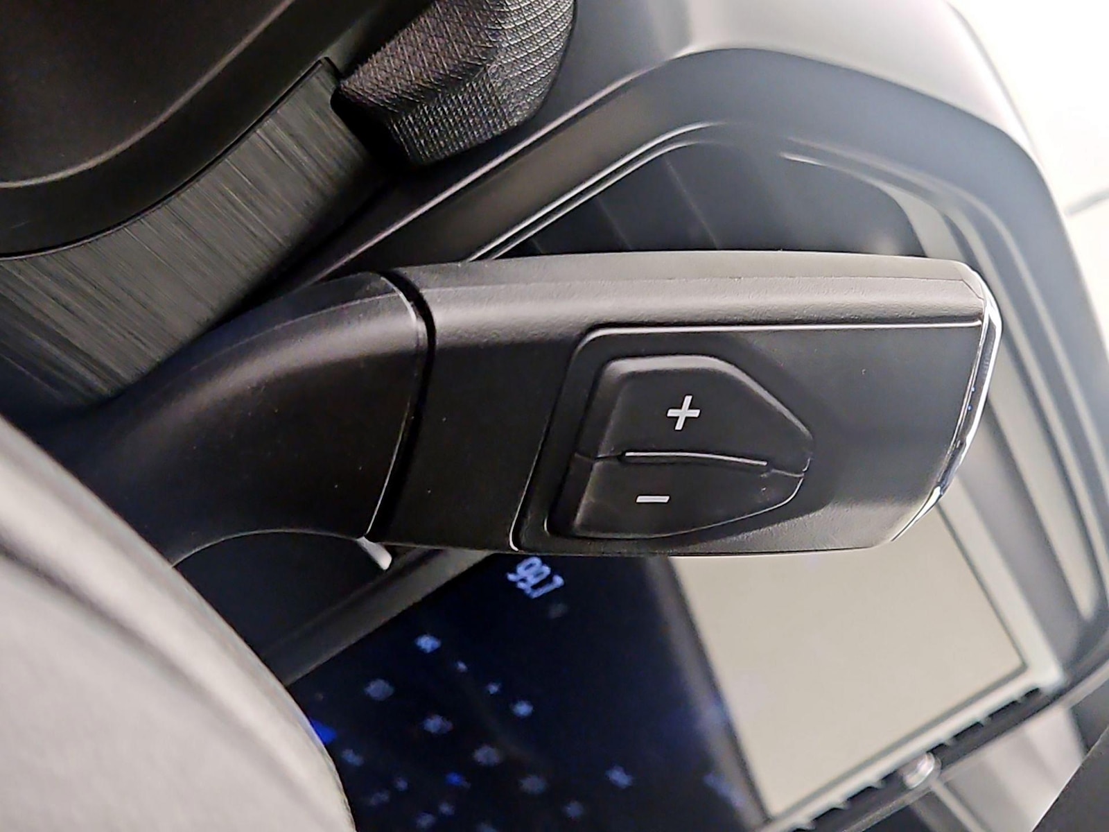 2025 Ford F-150 STX - Photo 18