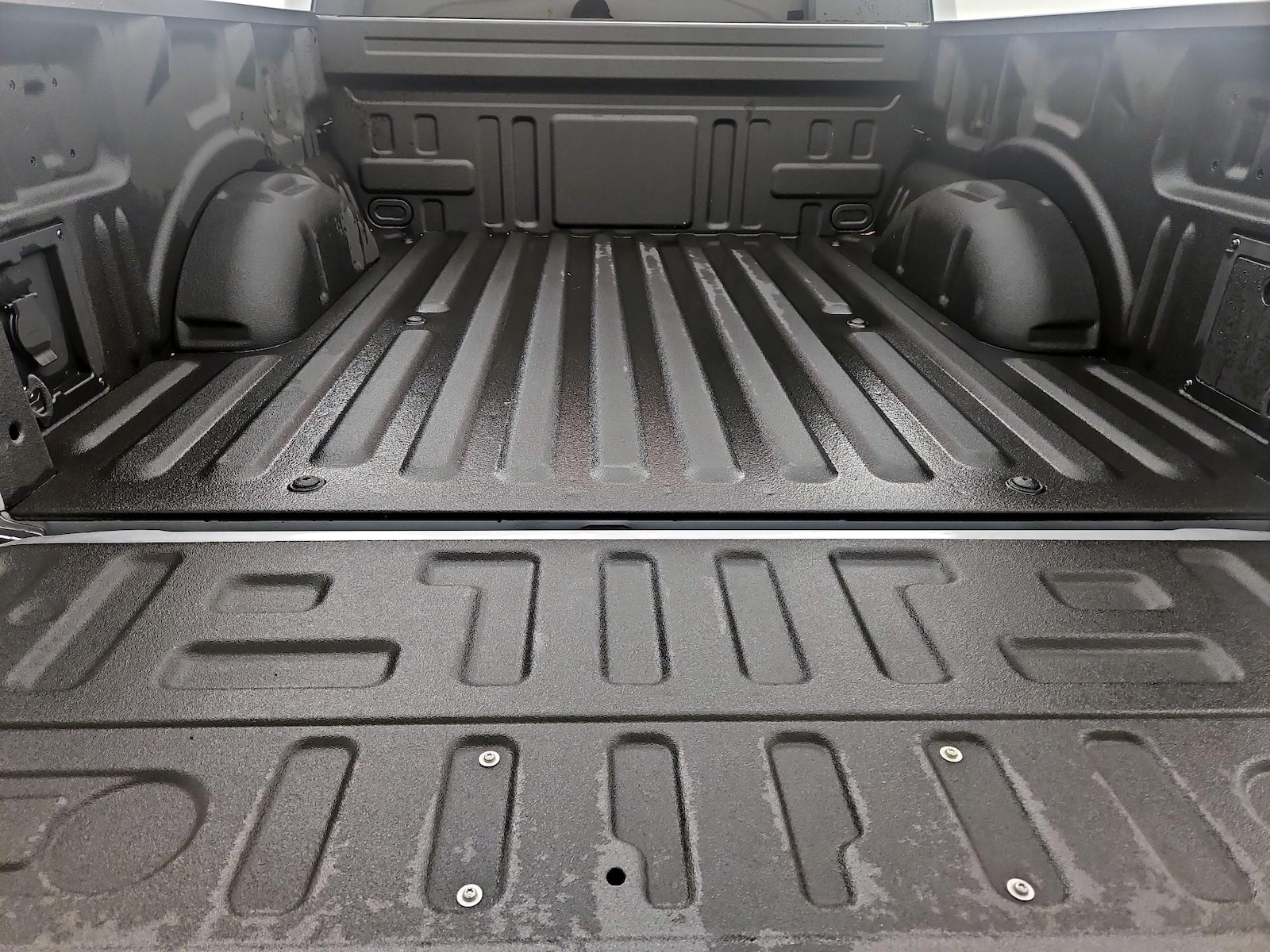 2025 Ford F-150 STX - Photo 21