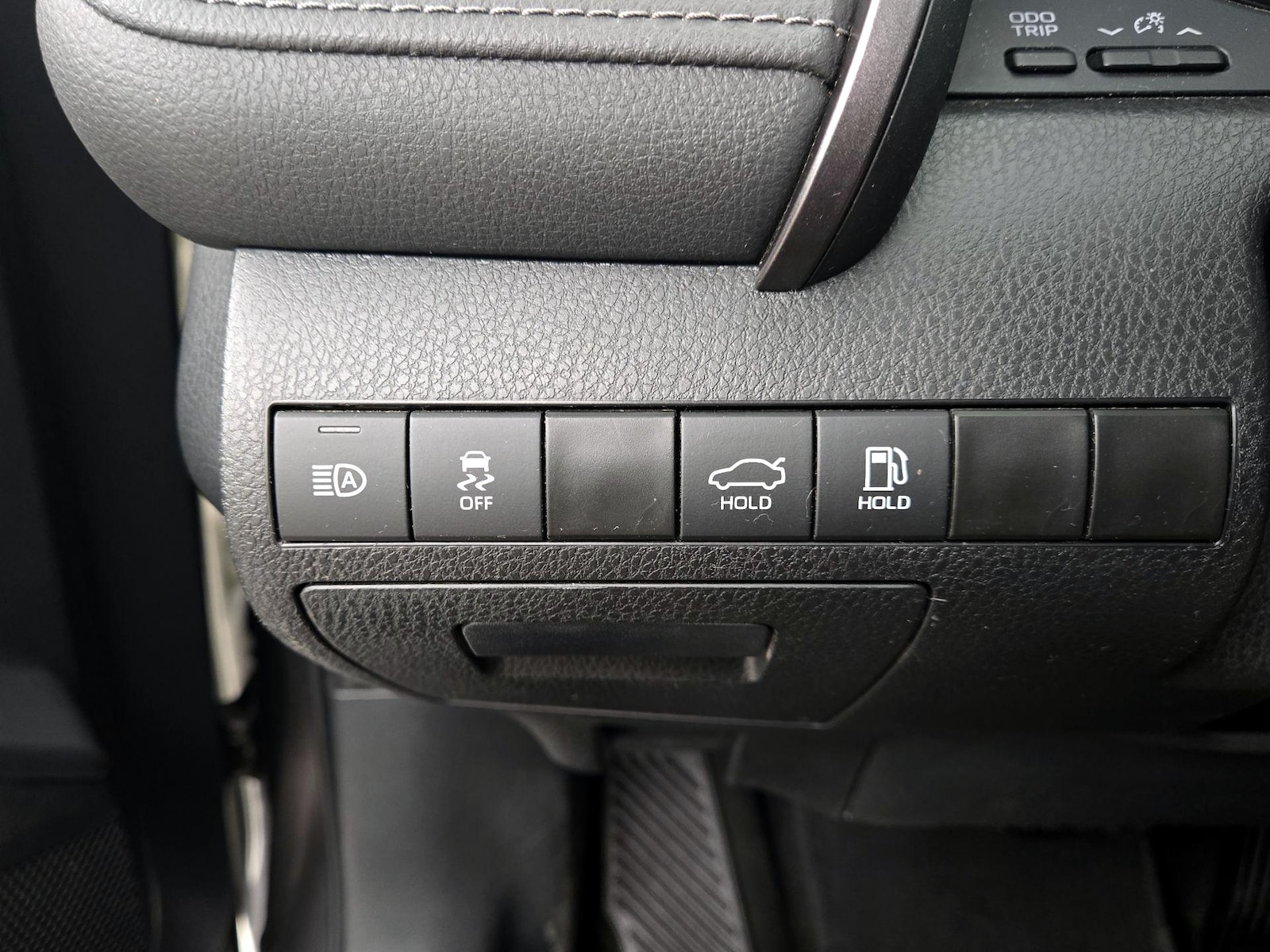 2023 Toyota Camry LE - Photo 14