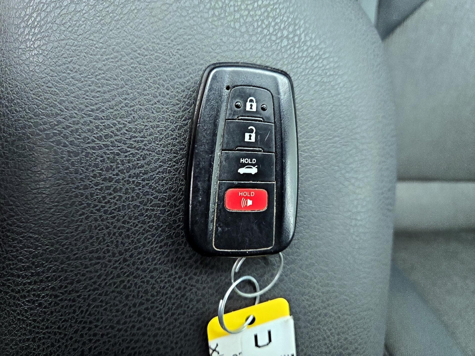 2023 Toyota Camry LE - Photo 23