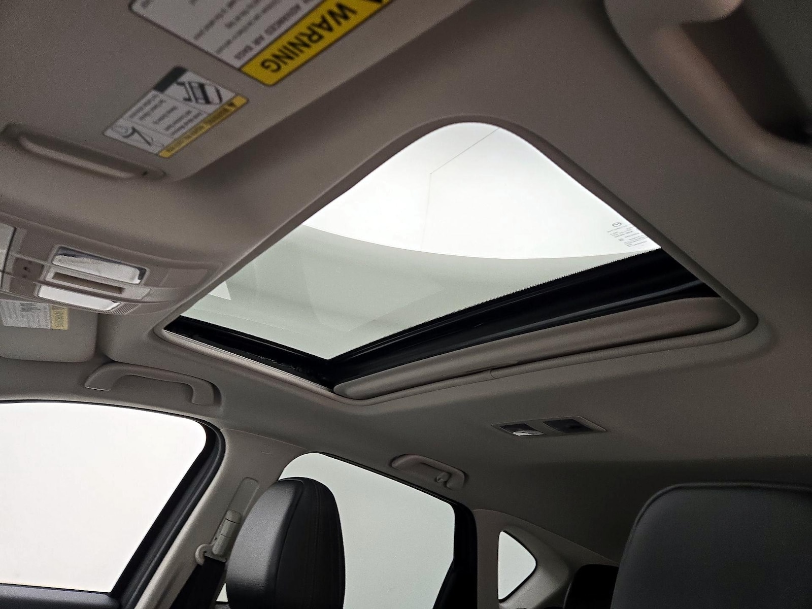 Sunroof(s) & Overhead Airbags