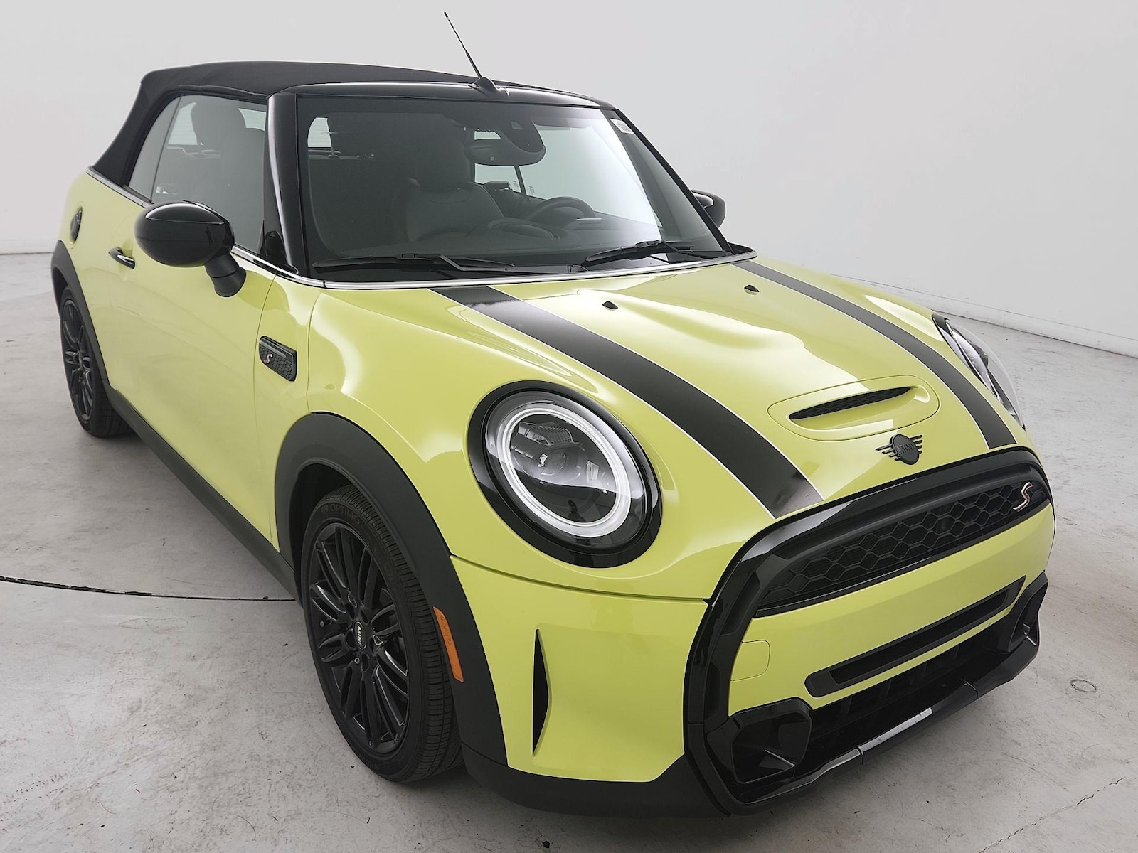 2023 MINI Convertible