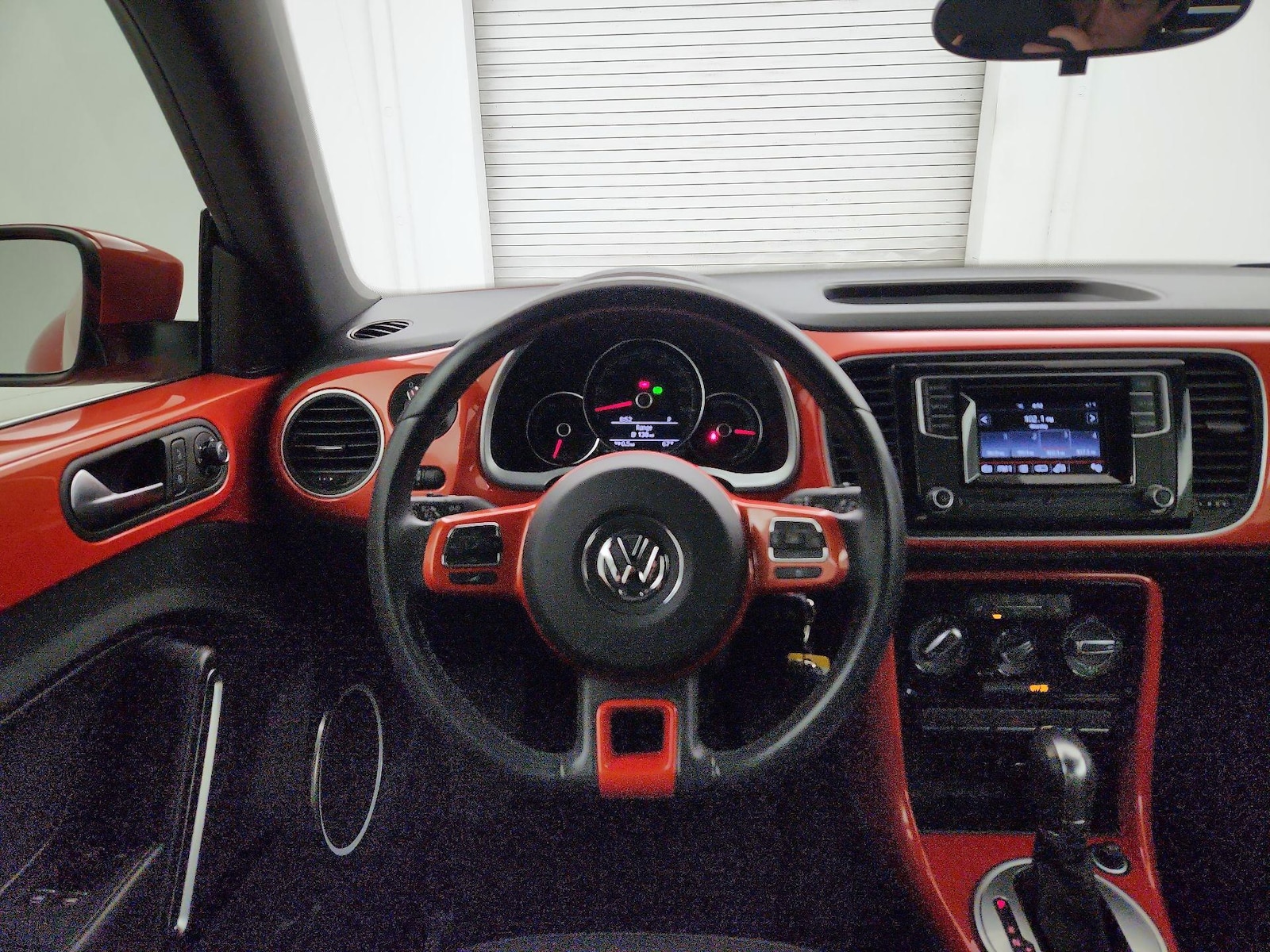 2019 Volkswagen Beetle S - Photo 9