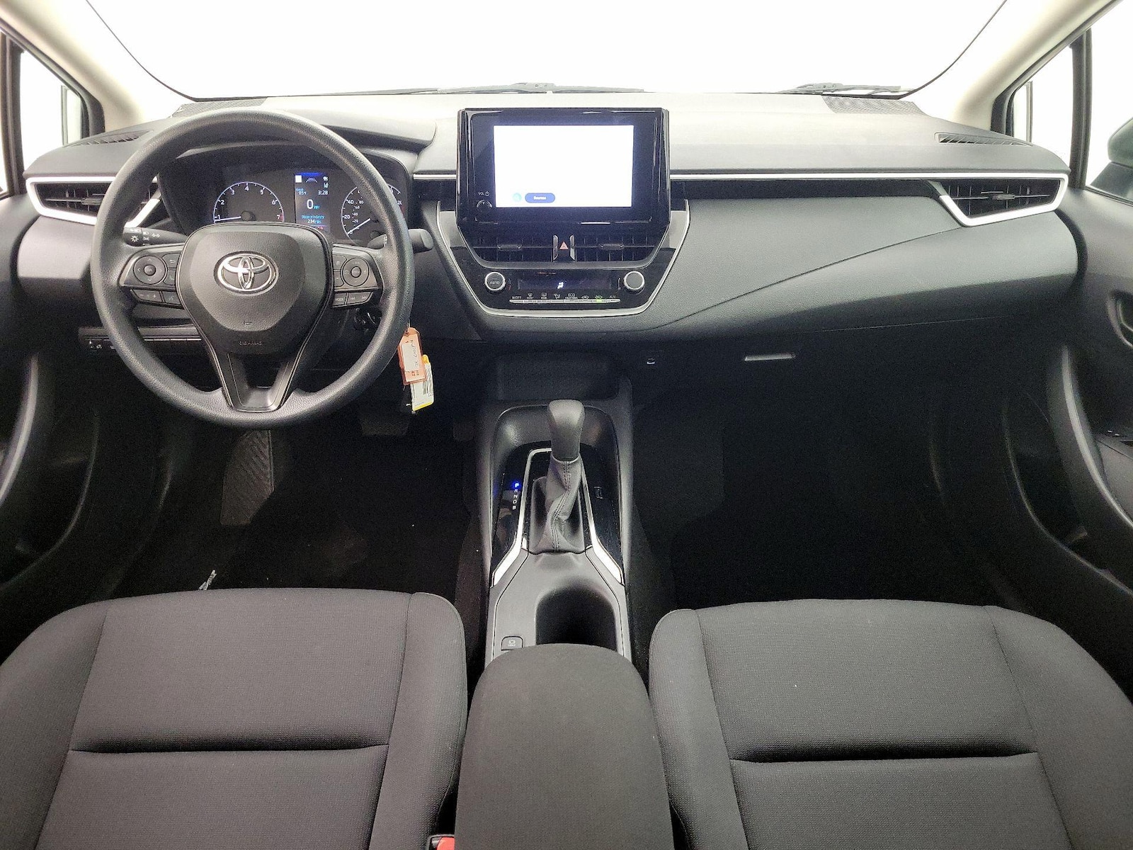 2025 Toyota Corolla LE - Photo 10