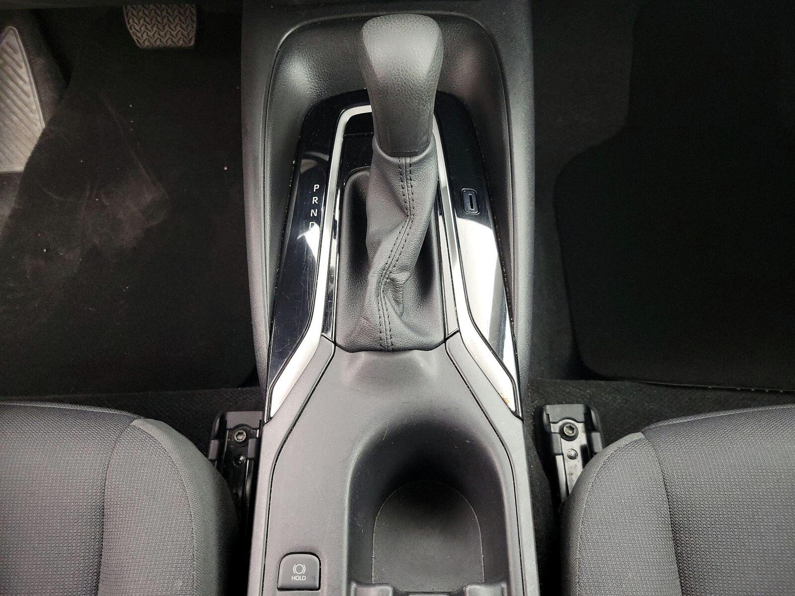 2025 Toyota Corolla LE - Photo 18