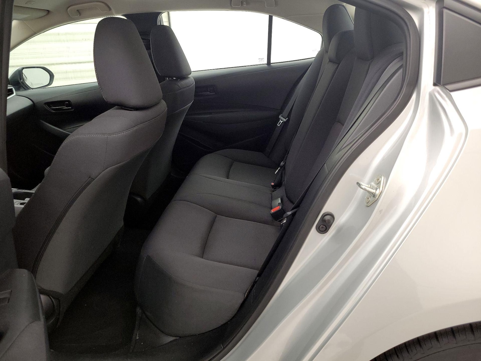 2025 Toyota Corolla LE - Photo 20