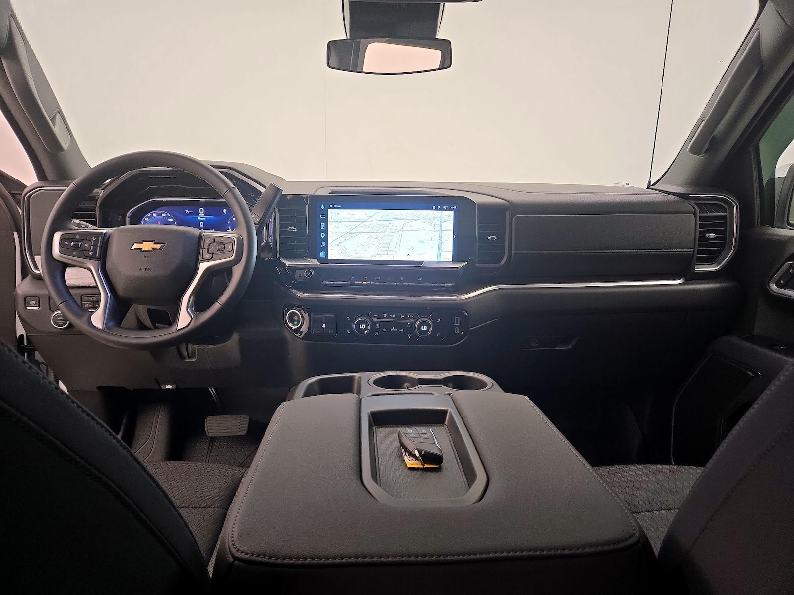 2025 Chevrolet Silverado 1500 LT - Photo 10